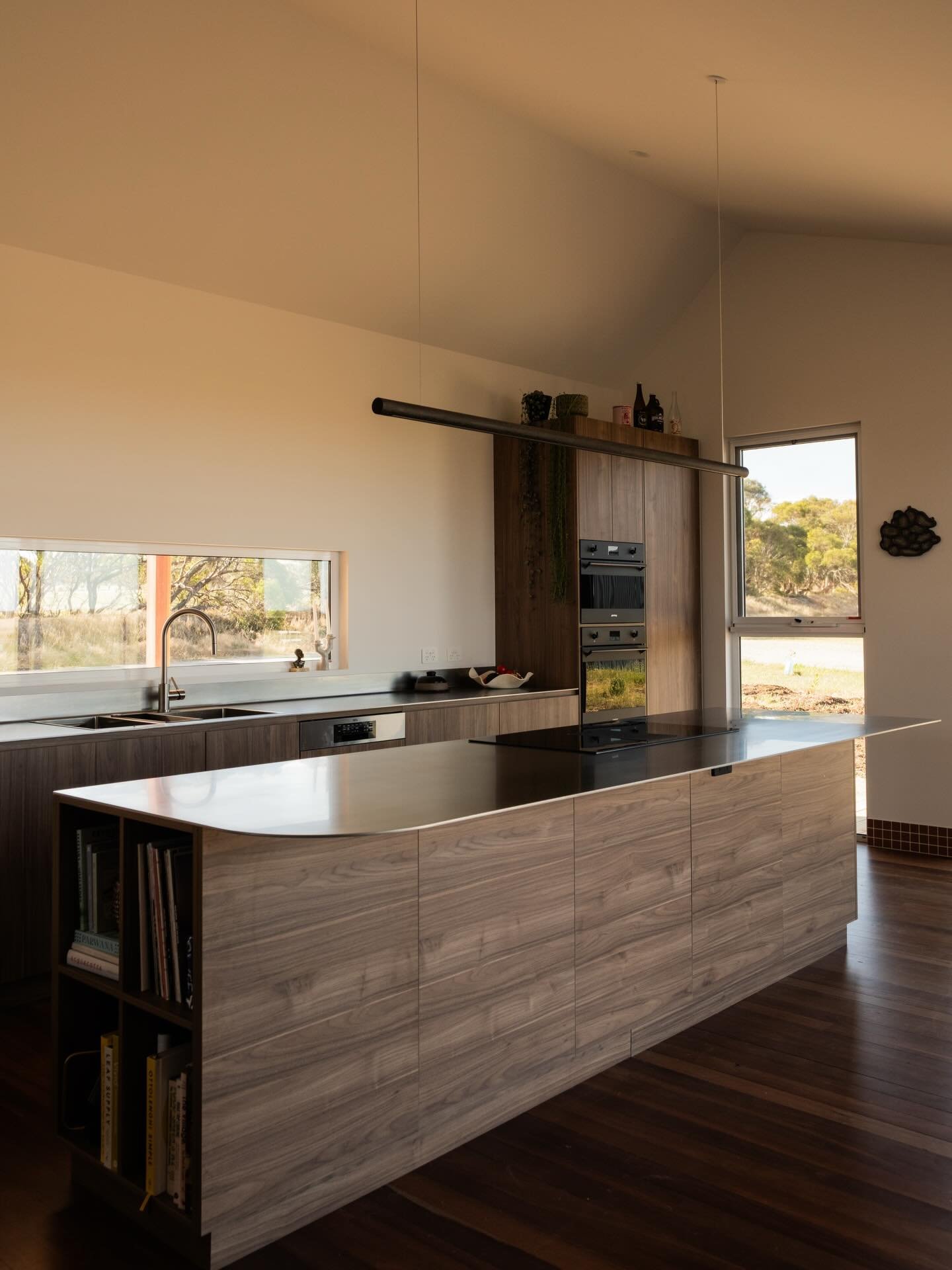 Couldn&rsquo;t find much out there on a 6mm solid stainless steel benchtop with a 300mm overhang, so I built one.

Most stainless benches you see are thin sheet wrapped over a frame this one is 6mm solid stainless, giving it serious strength and a cl