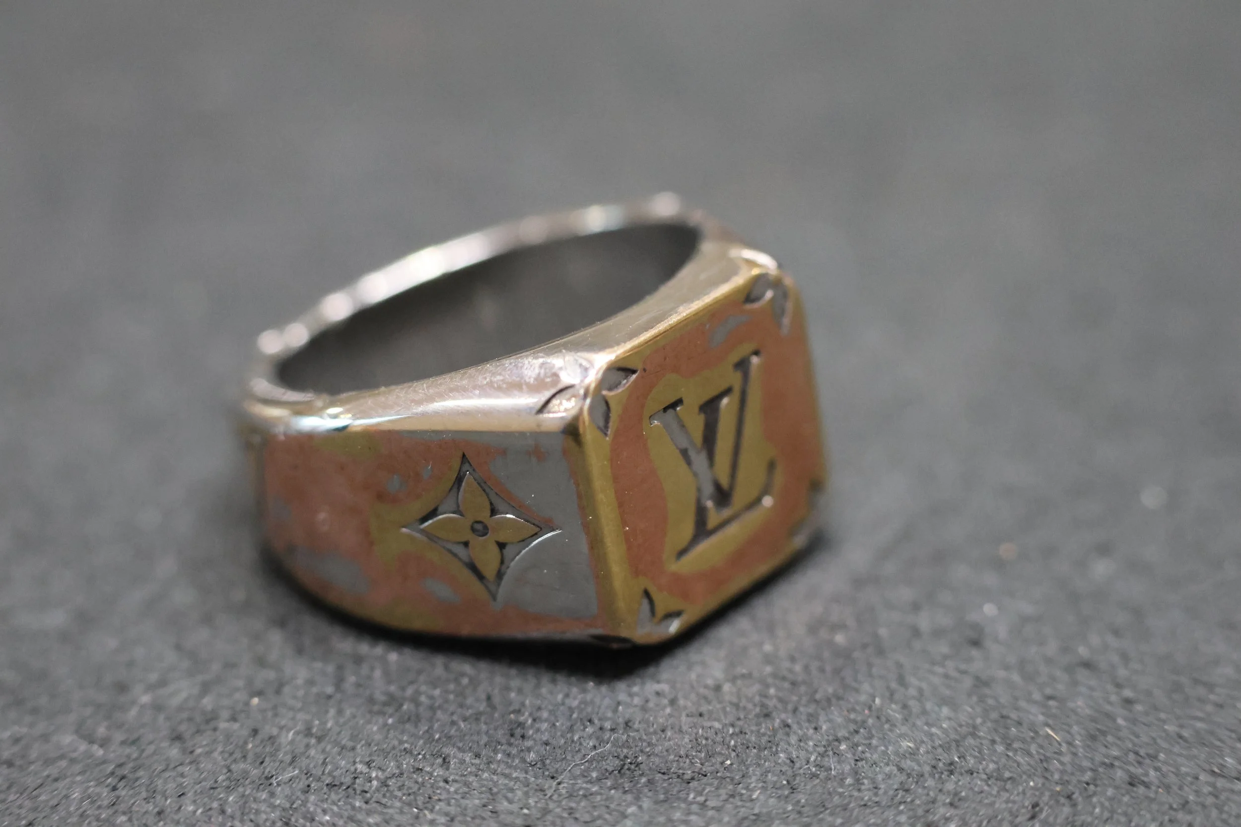 Chevalière Louis Vuitton