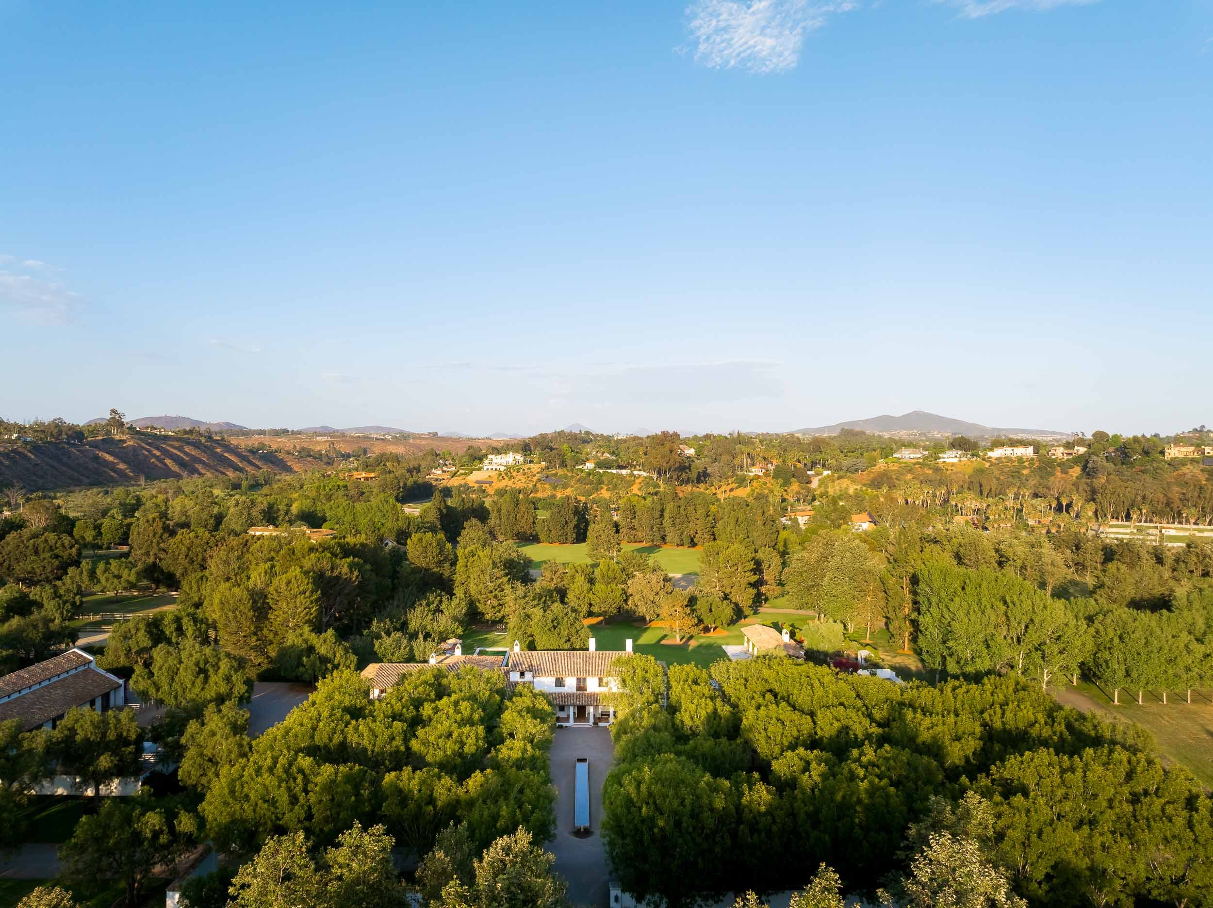 16401 Calle Feliz - architecture photographer-10.jpg