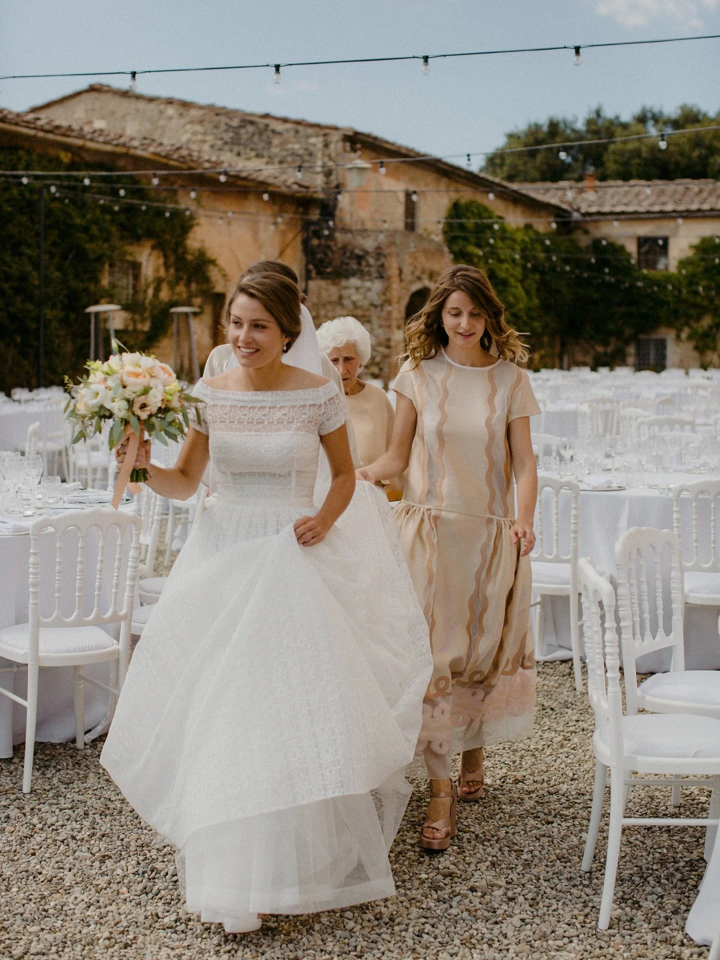 Going to the Chapel&hellip;
&bull;
&bull;
&bull;
&bull;
LOCATION: @villa_catignano 
PHOTOGRAPHY: @erinandgabri