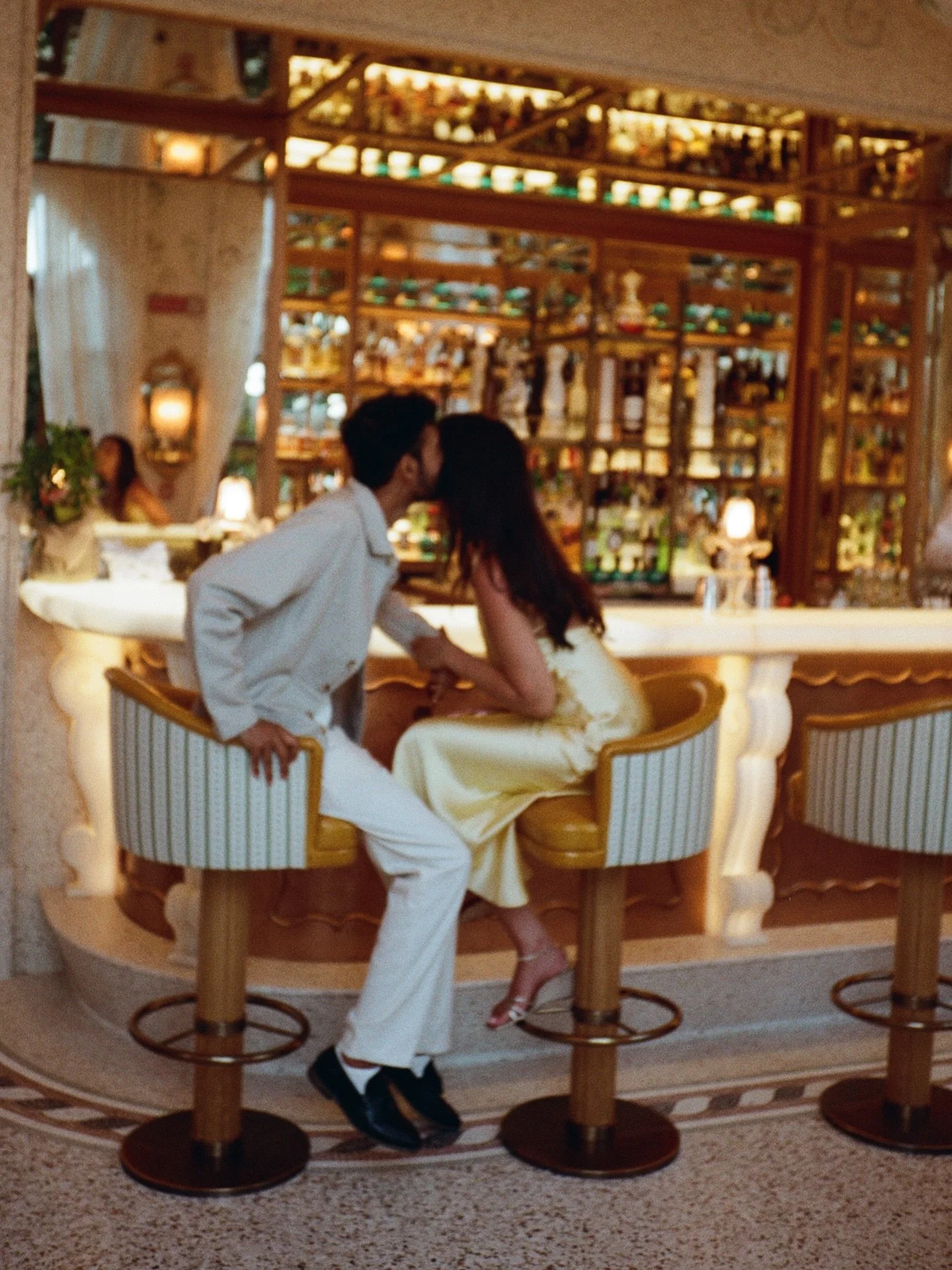 Proposal shot on 35mm
&bull;
&bull;
&bull;
&bull;
LOCATION: @belmondhotelsplendido 
PHOTOGRAPHY: @erinandgabri 
PLANNING: @cragazzinii 
FLOWERS: @sogno.floreale