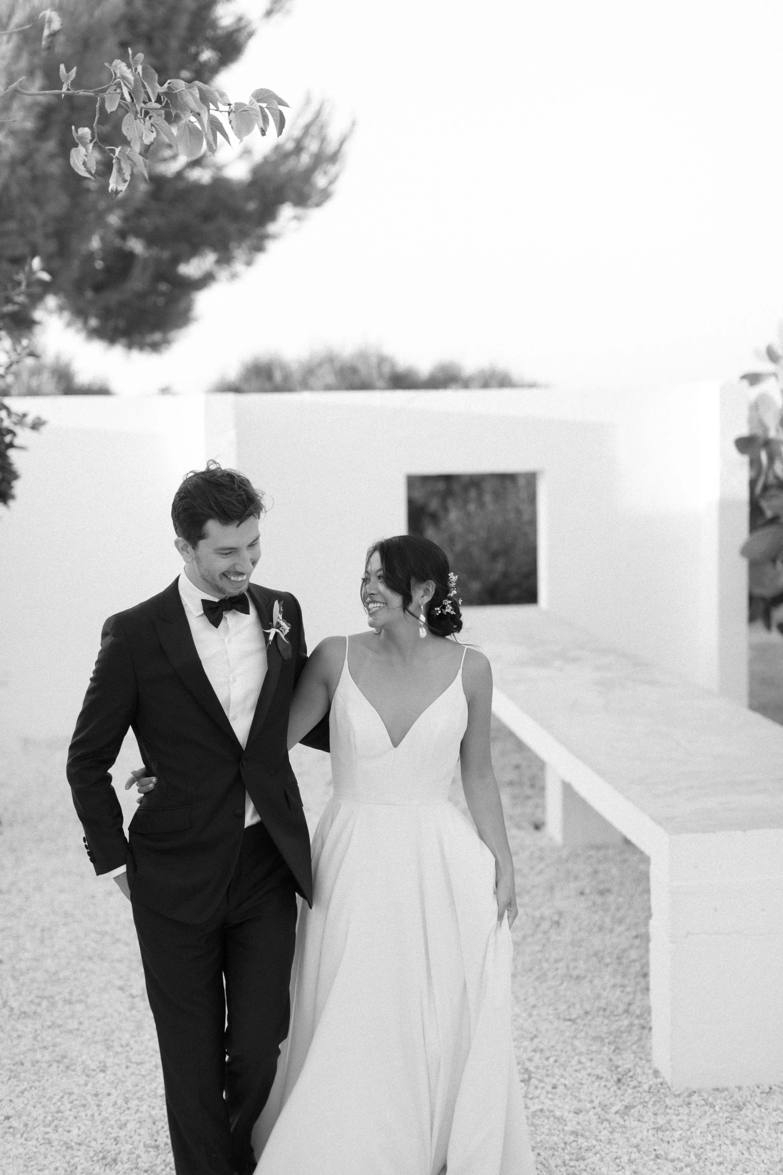 Elegant wedding at Masseria Moroseta, Ostuni, Puglia.