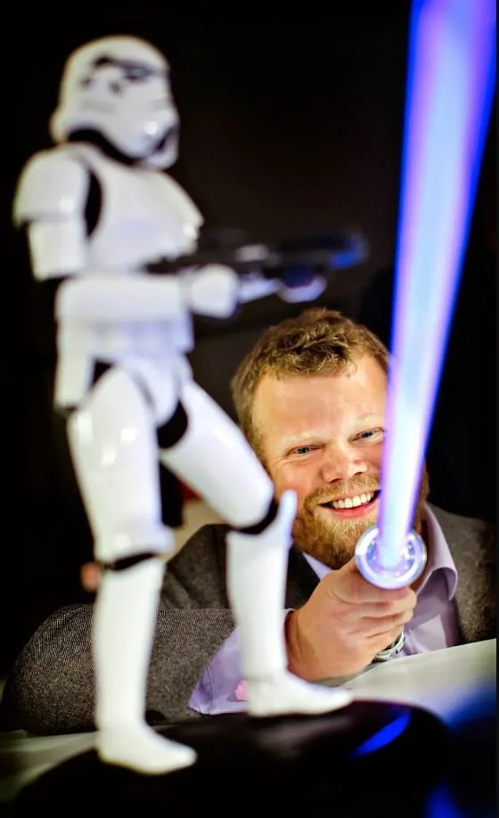 Me and one of my lightsabers. Copyright: Aftenposten.no