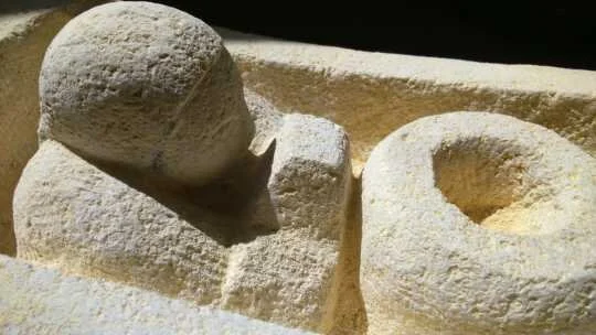 boat carving.jpg