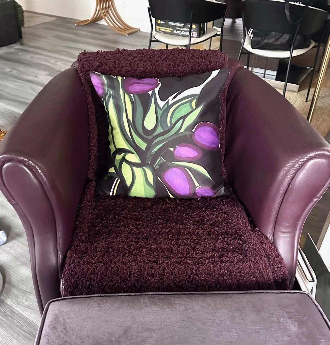 Art Pillow Lavender Tulip