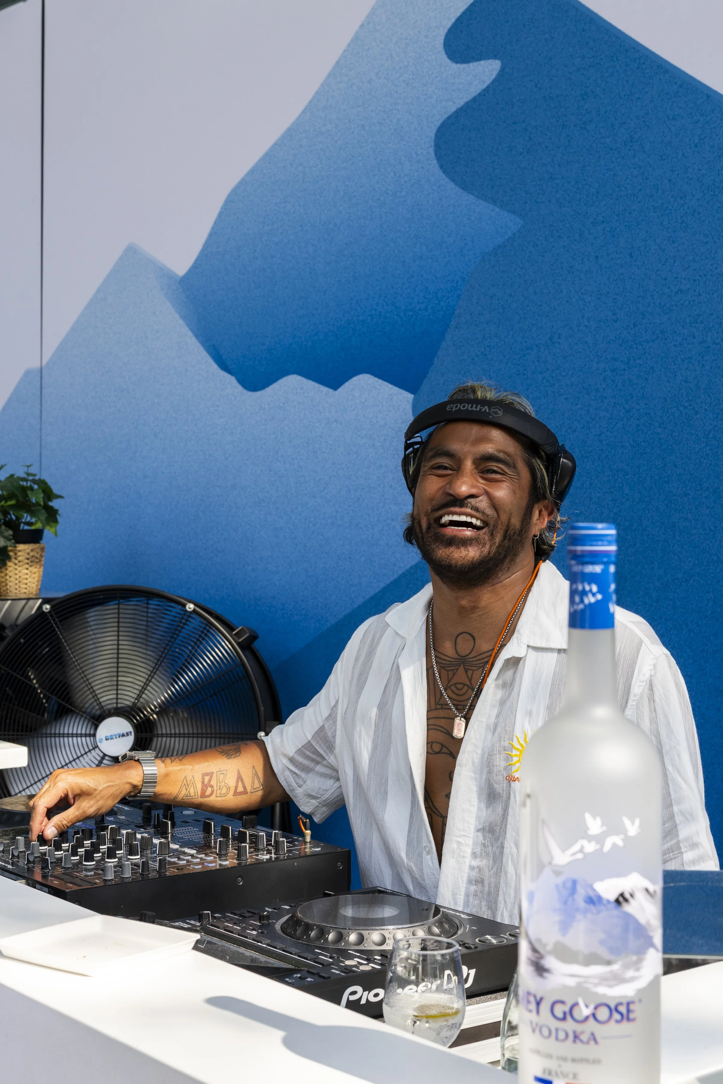 biteofamsterdam-bisous-greygoose-stgermain-20260619-446.jpg