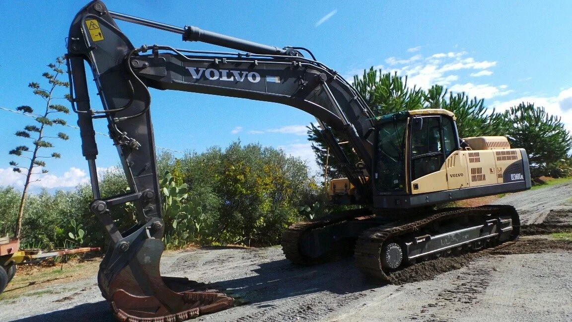 PELLE VOLVO EC360CNL 2010 90H