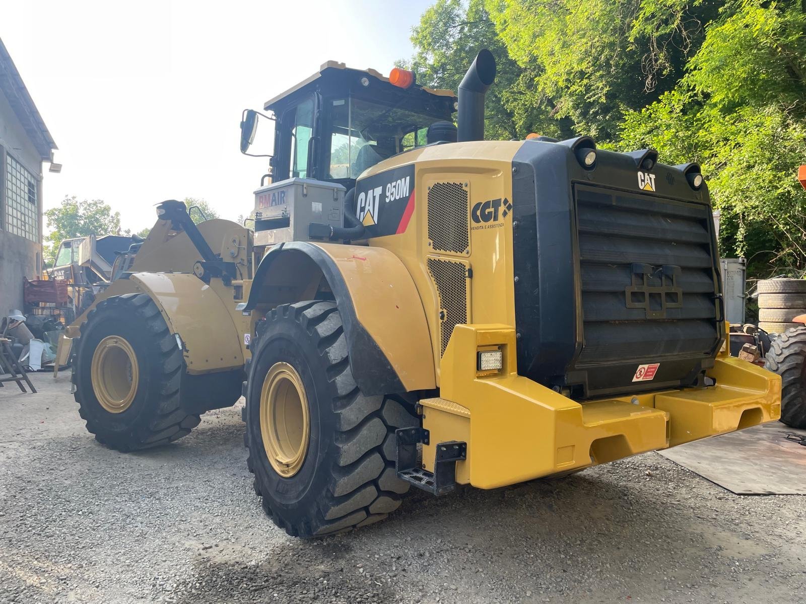 CAT 950M