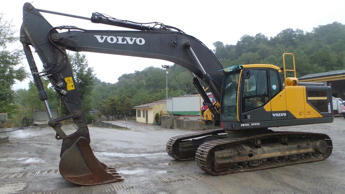 VOLVO EC300ELN