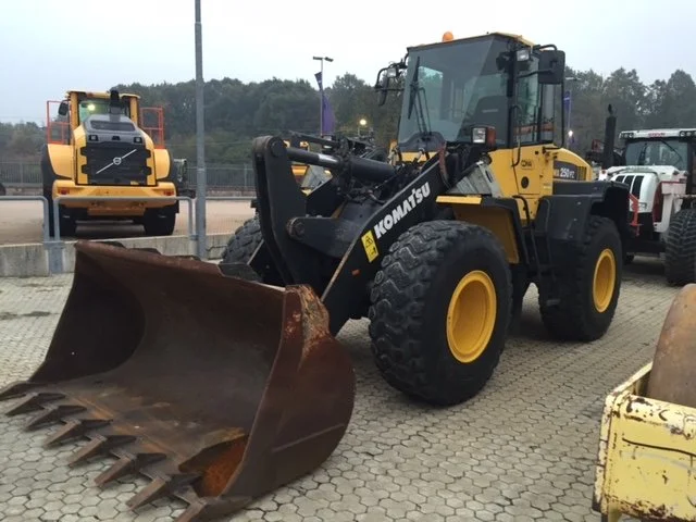 KOMATSU WA250PZ-6