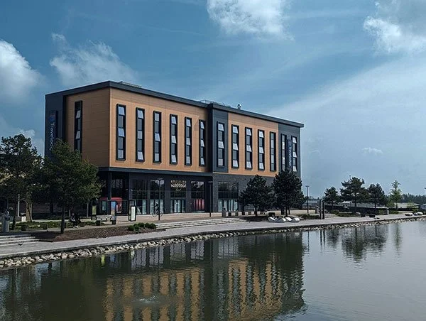 Busy hotels always benefit from dedicated corporate travel.