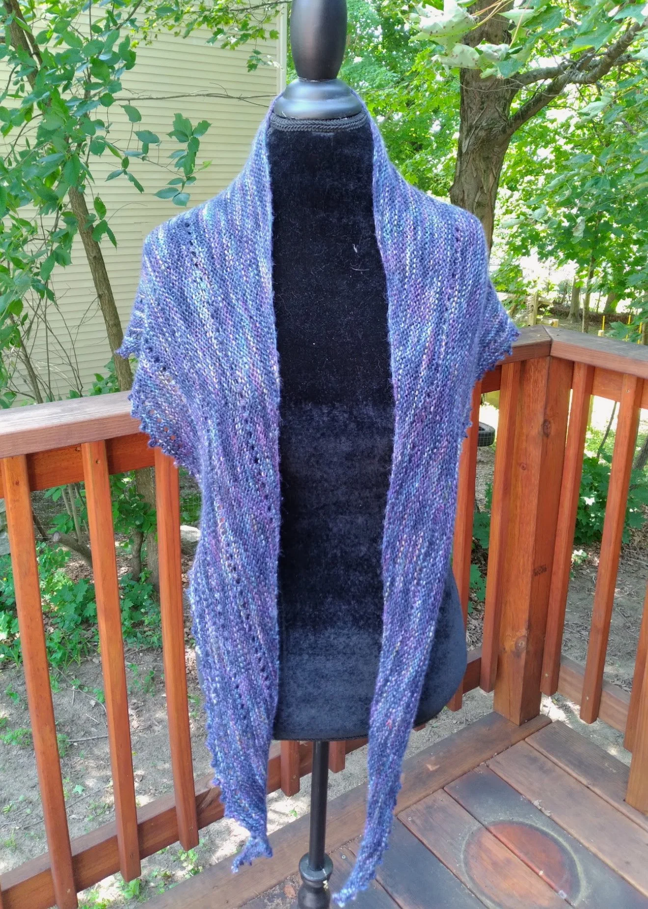 Grape Triple S Shawl knit with handdyed yarn-2.jpg