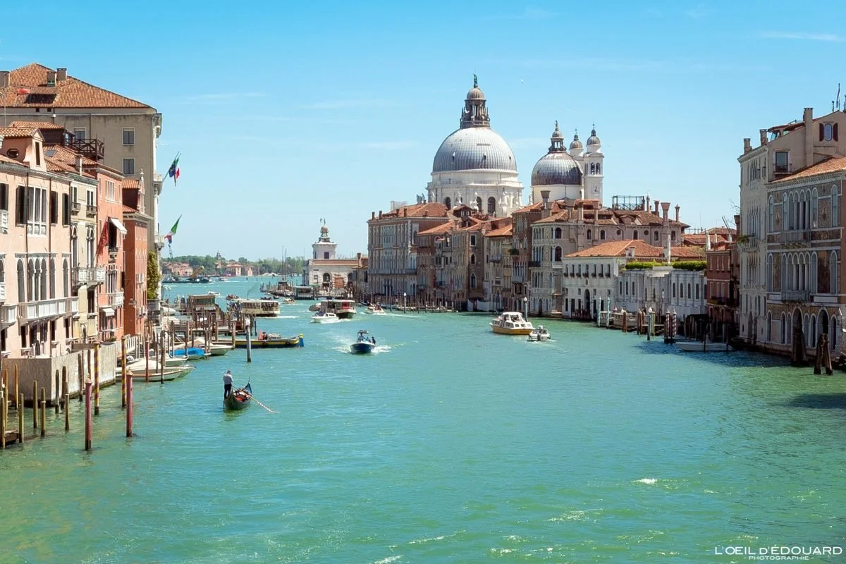 Venise-Grand-Canal-Ponte-Accademia-1-Trace-Ta-Route-blog-voyage-1200x800.jpg (copie)