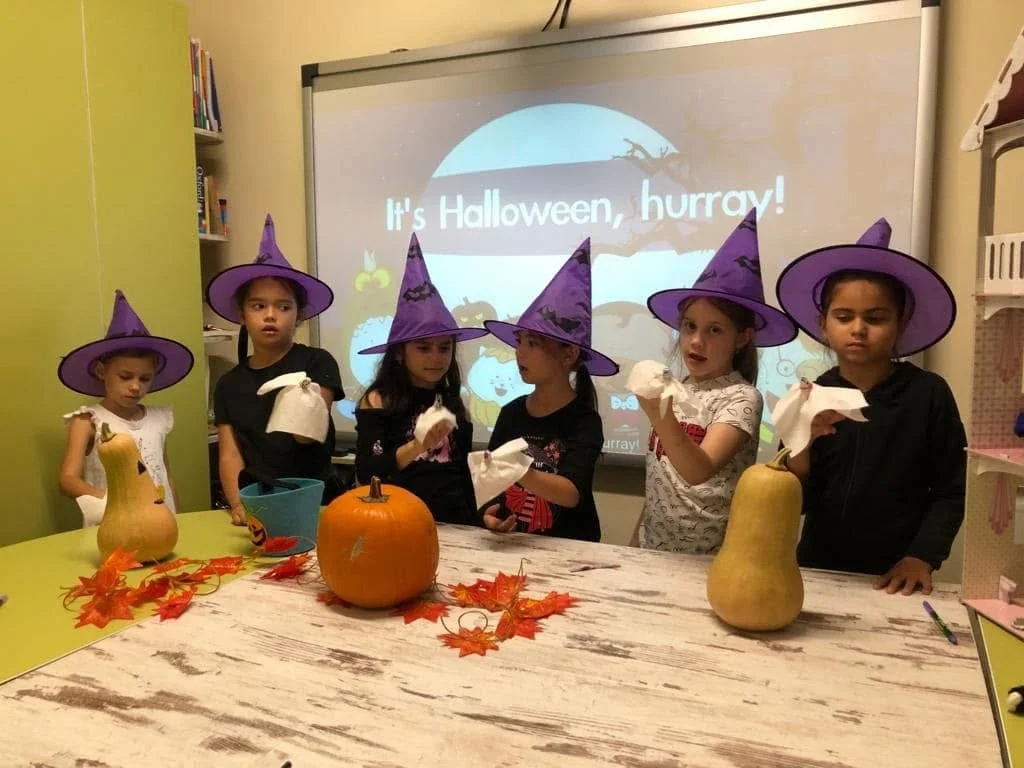 Activitate tematică de Halloween