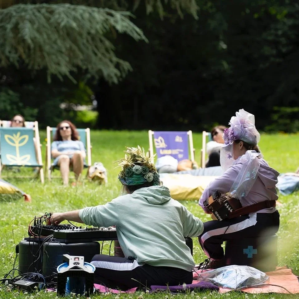 Relaxed concert in a city park