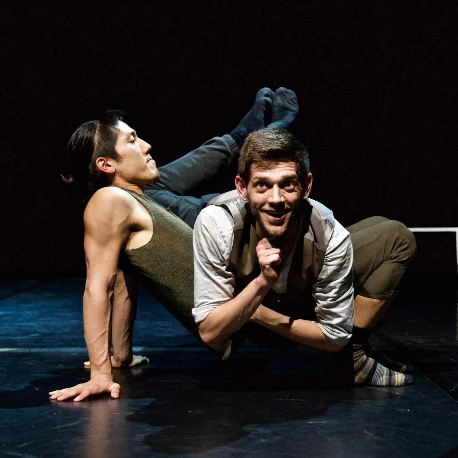 Ein choreografisches Stück für fünf Tänzer*innen