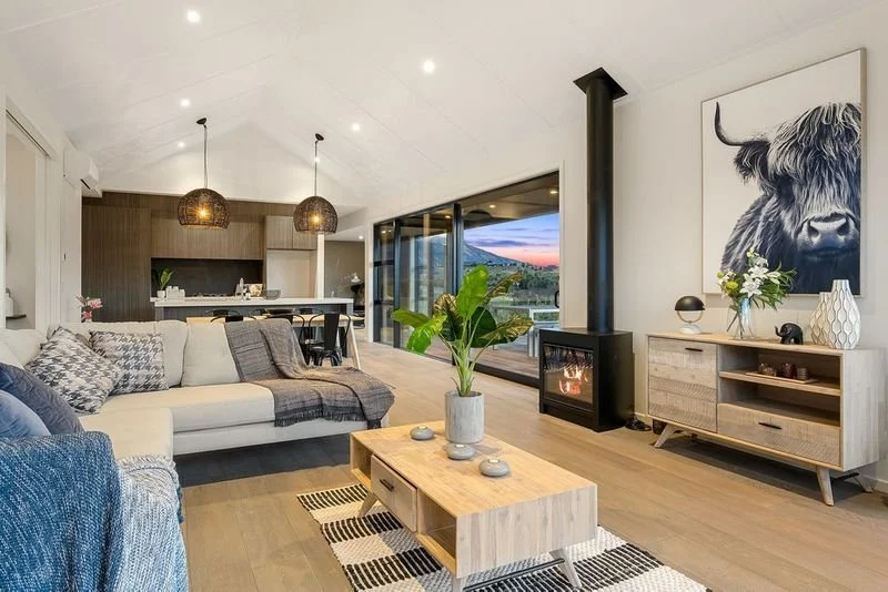 Rustic Elegance: Queenstown Home Interior