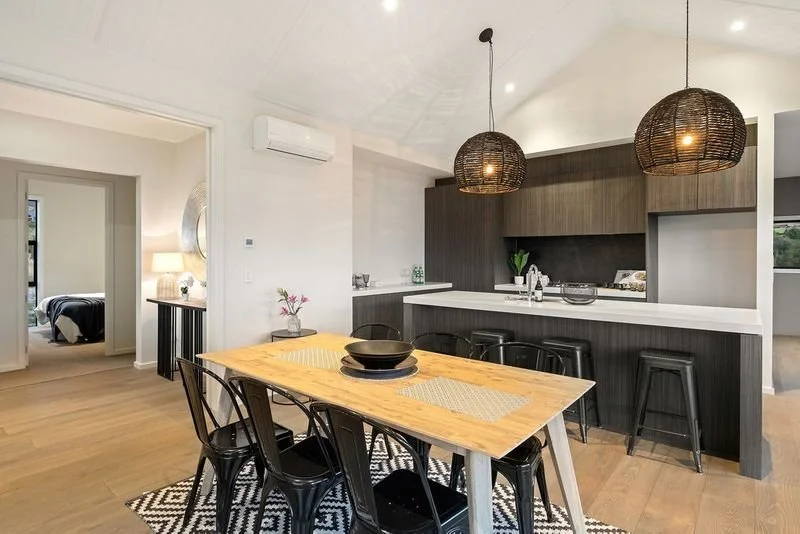 Queenstown House: A Stylish Residential Haven