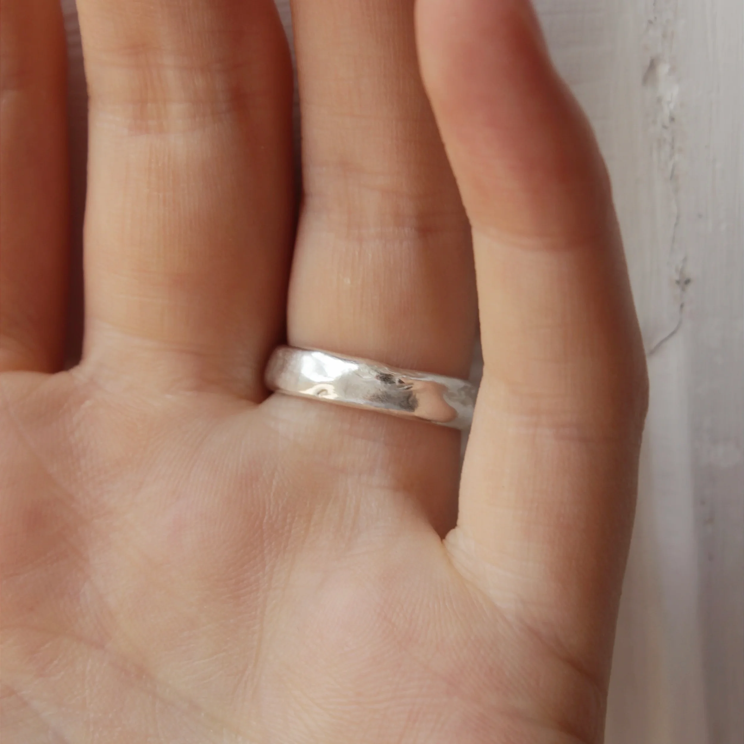 moltenweddingband.webp