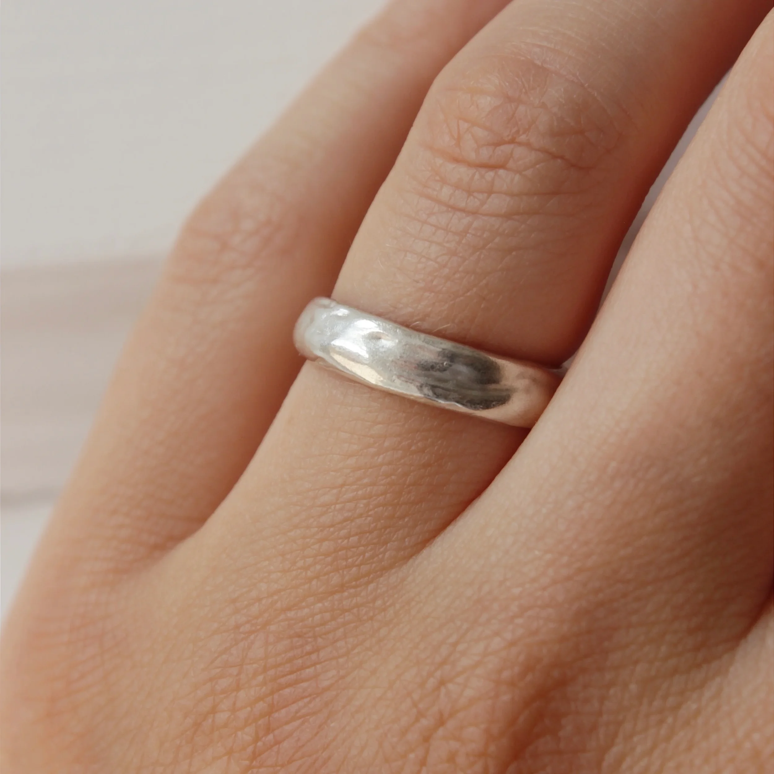 molten wedding band.webp