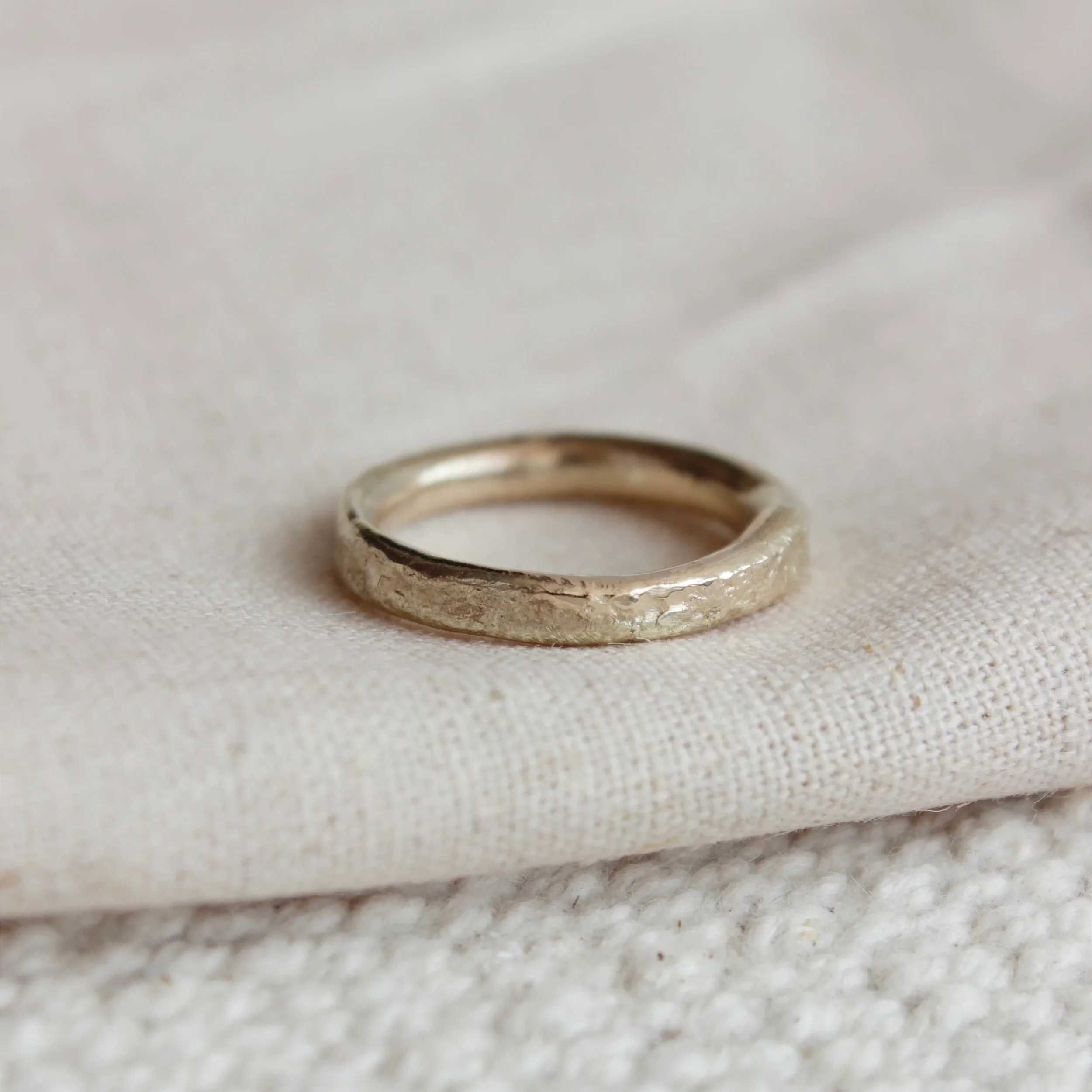 reticulated.wedding.band.webp