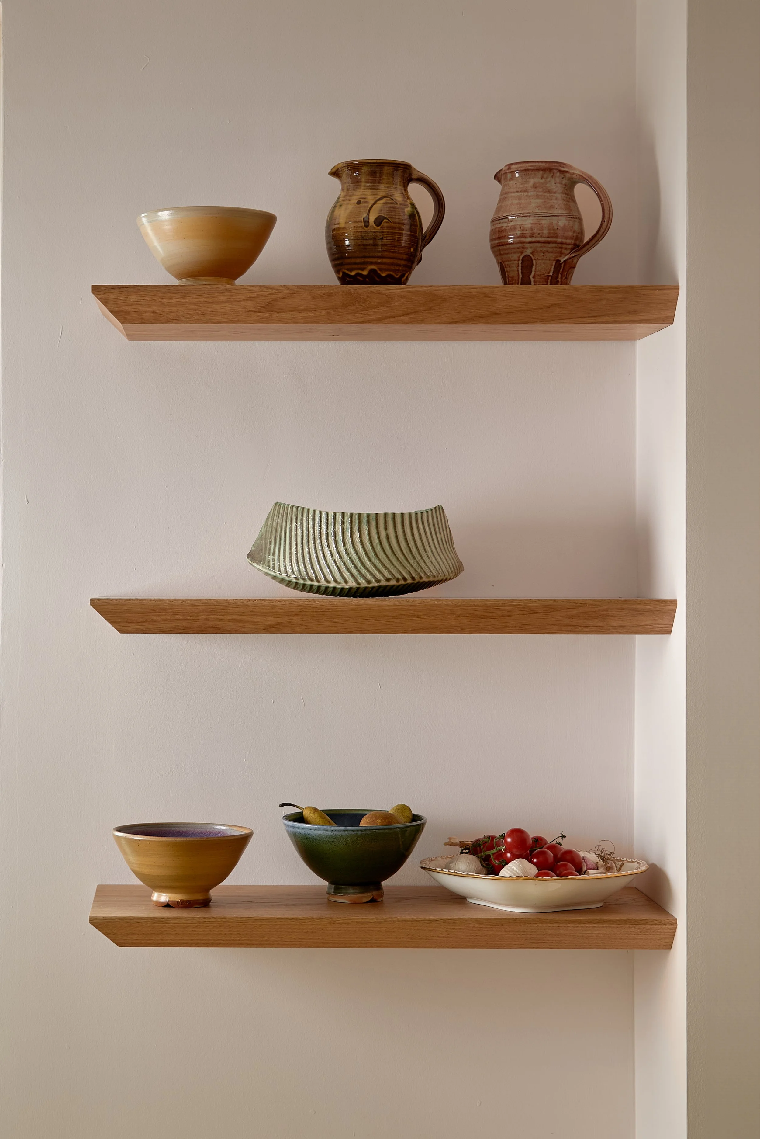 Hampshire-Selbourne-Timber-Painted-Kitchen-00009.jpg