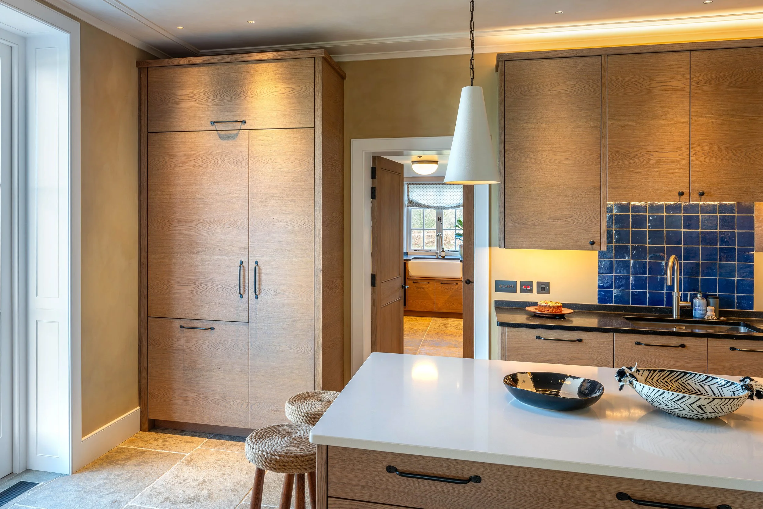 Hampshire-Oak-Kitchen-Modern-Flat-Panels-00017.jpg