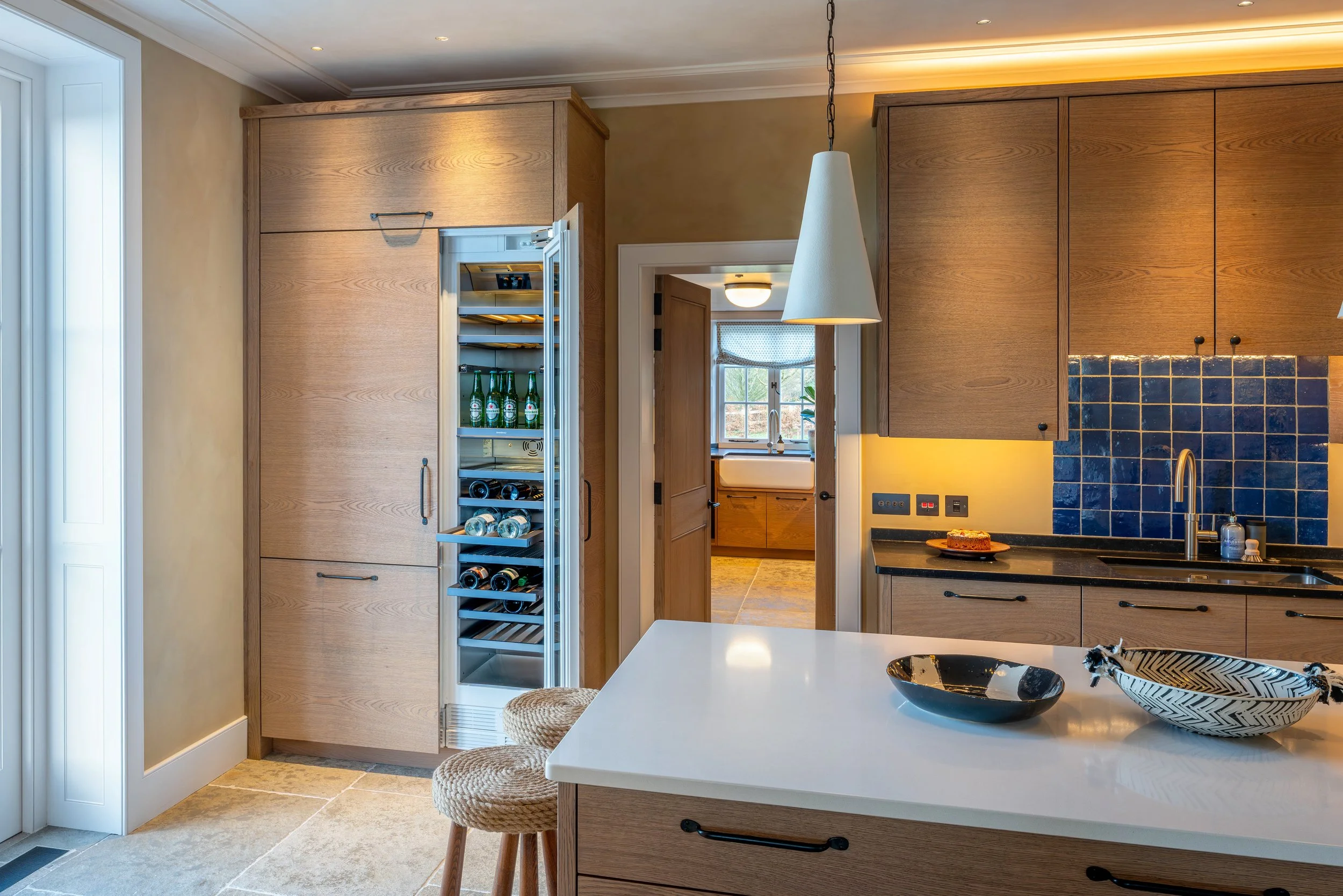 Hampshire-Oak-Kitchen-Modern-Flat-Panels-00018.jpg