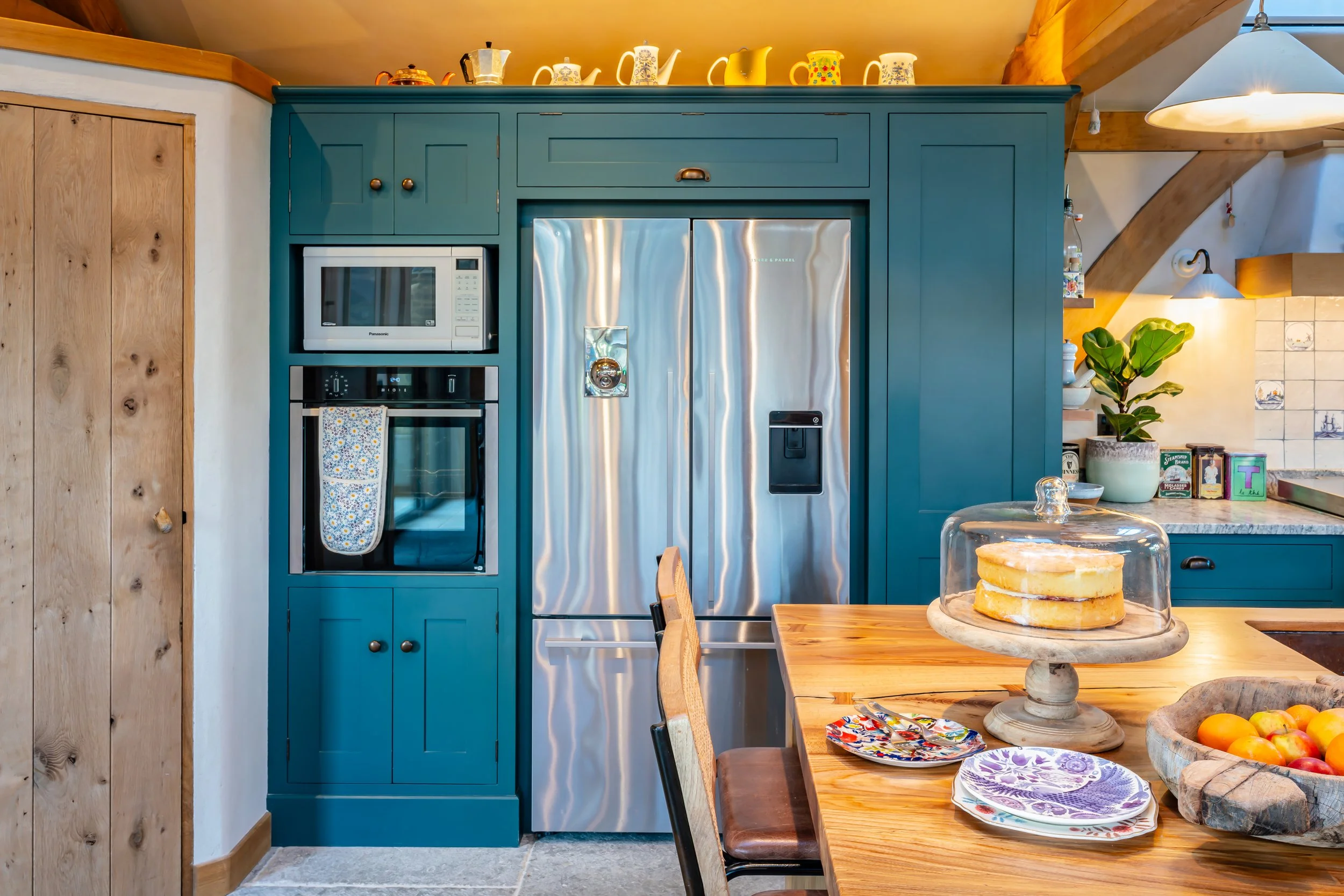Hampshire-Greatham-Paninted-Timber-Kitchen-00038.jpg