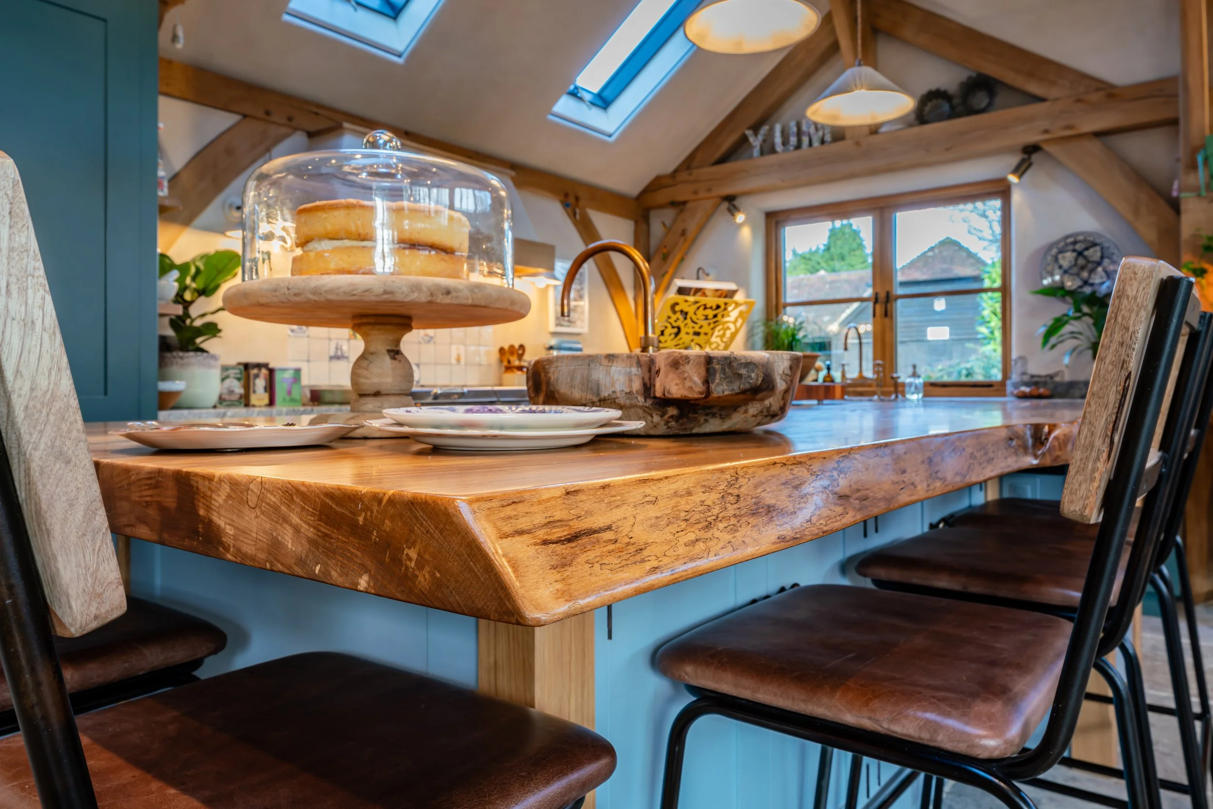 Hampshire-Greatham-Paninted-Timber-Kitchen-00022.jpg