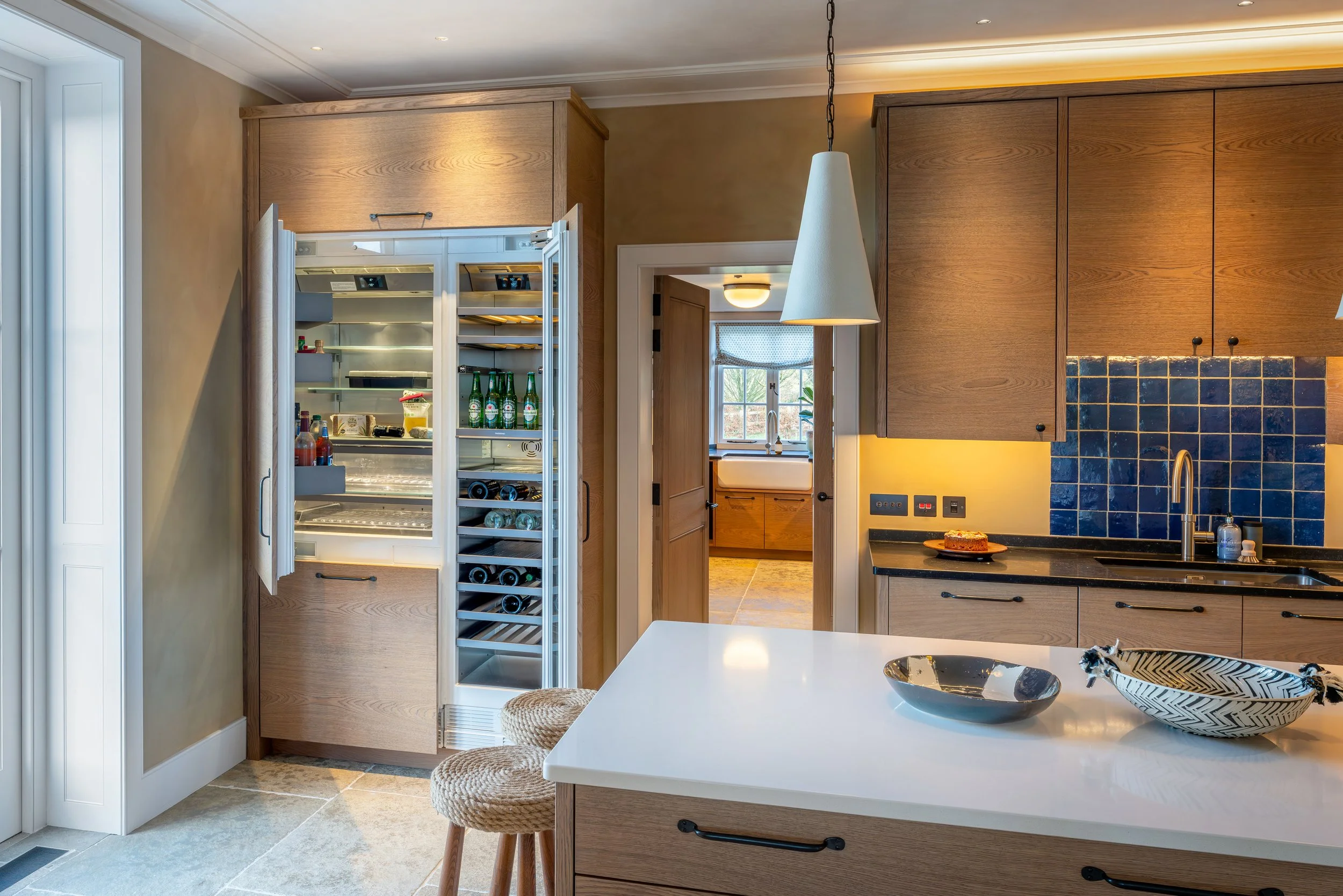 Hampshire-Oak-Kitchen-Modern-Flat-Panels-00019.jpg
