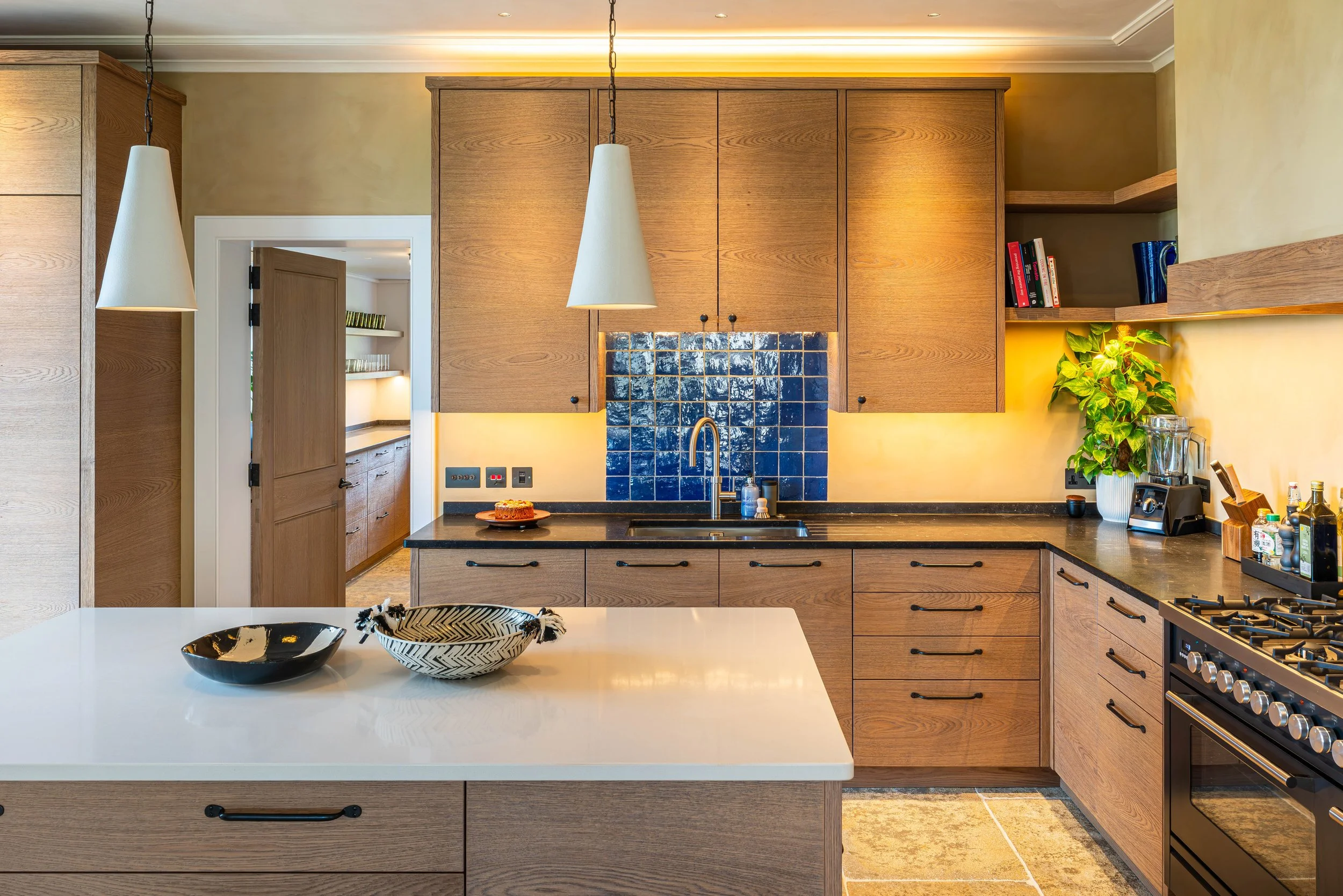 Hampshire-Oak-Kitchen-Modern-Flat-Panels-00011.jpg