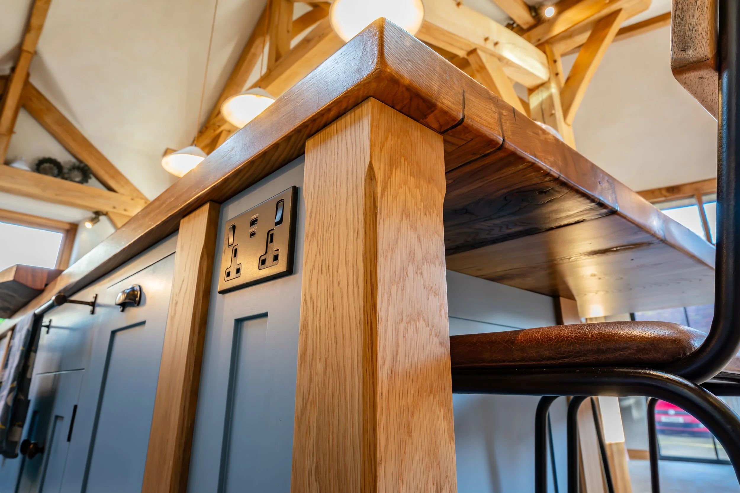 Hampshire-Greatham-Paninted-Timber-Kitchen-00069.jpg