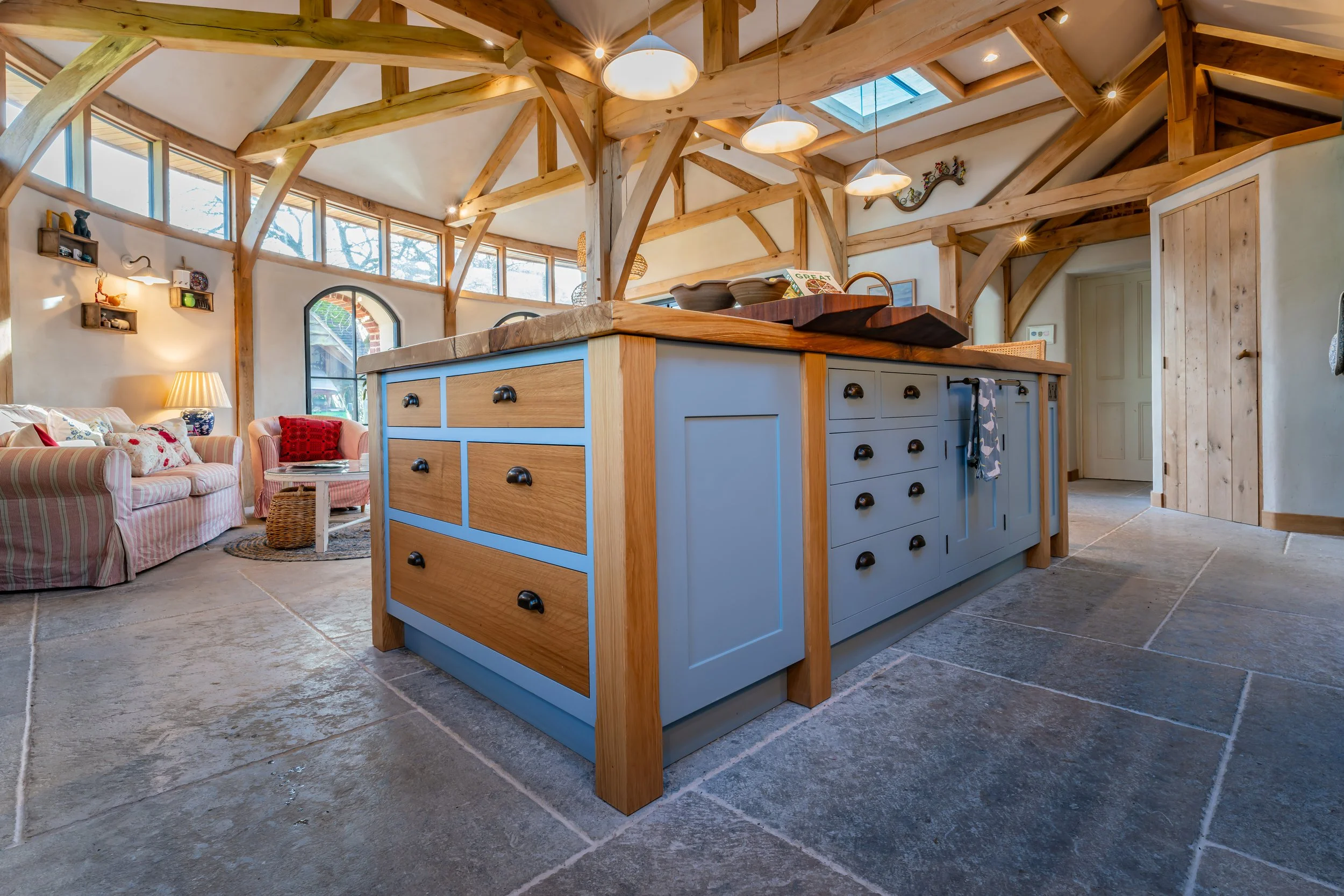 Hampshire-Greatham-Paninted-Timber-Kitchen-00027.jpg