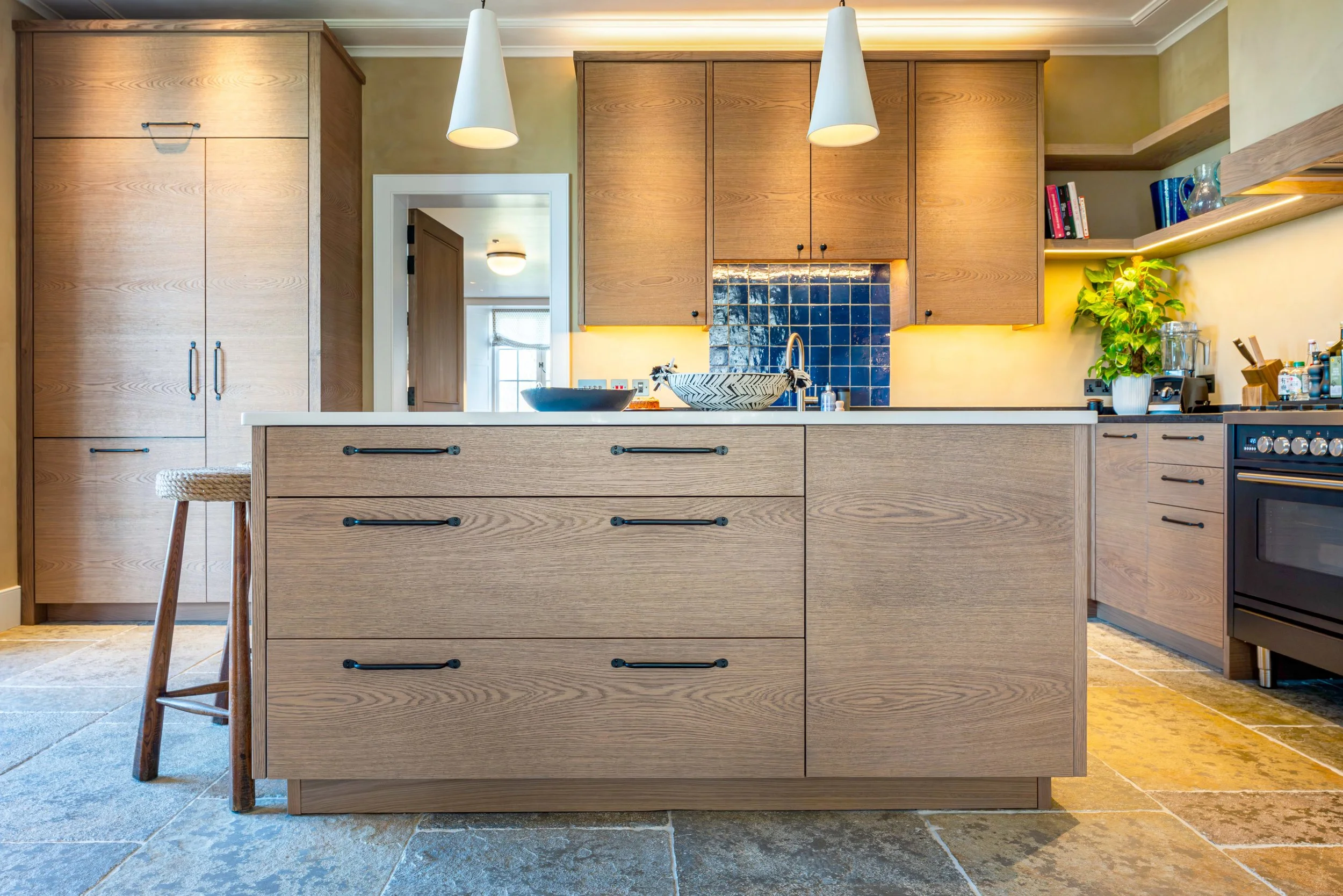 Hampshire-Oak-Kitchen-Modern-Flat-Panels-00027.jpg