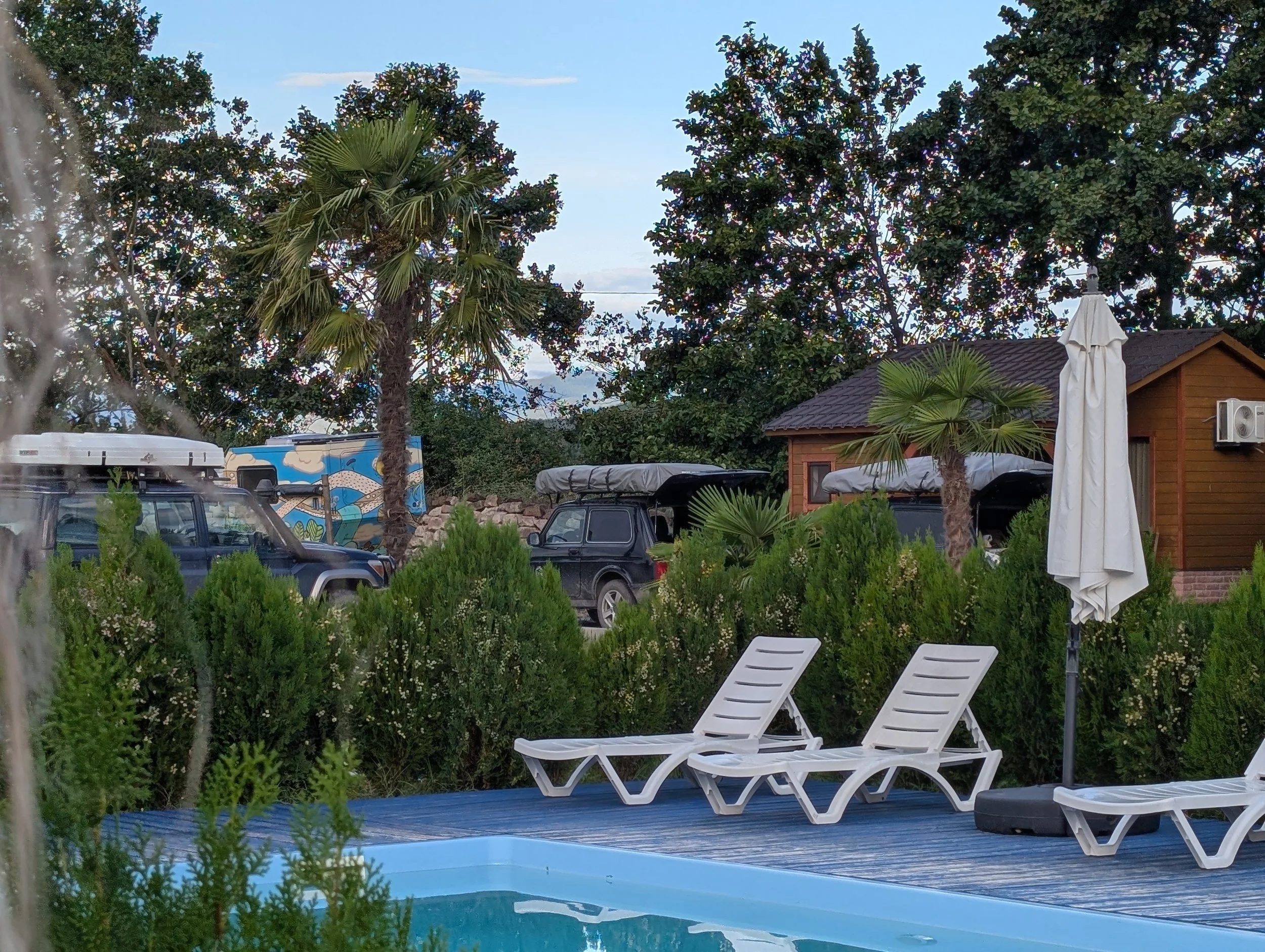 Adishi gletsjer hike wandelen Svaneti