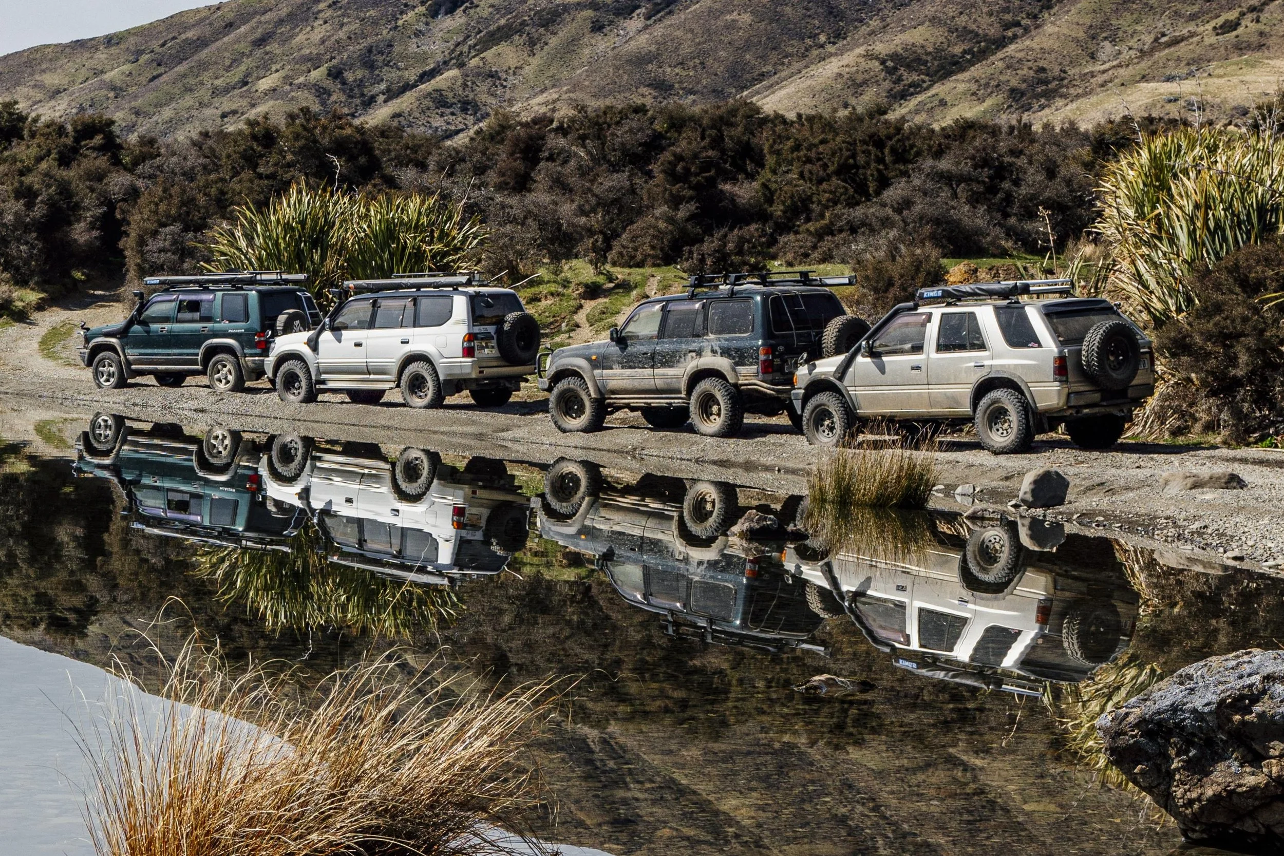 De Ultieme 4x4 Roadtrip door Georgië: Van Bergen tot Woestijnen