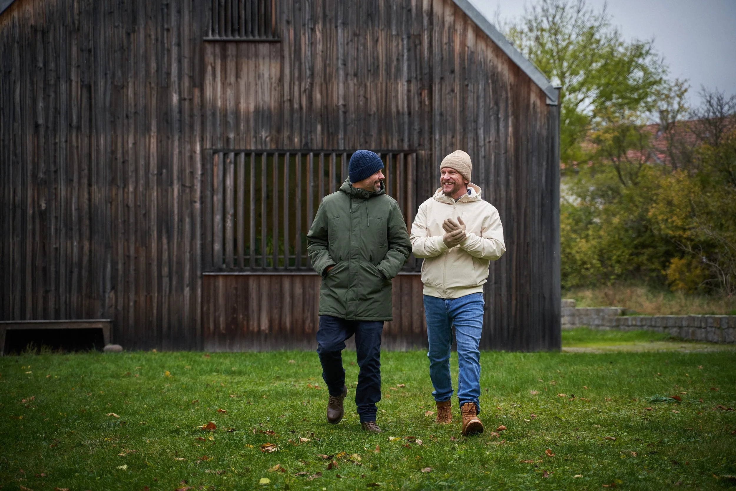 profesionalní podzimní focení kampane v sadu