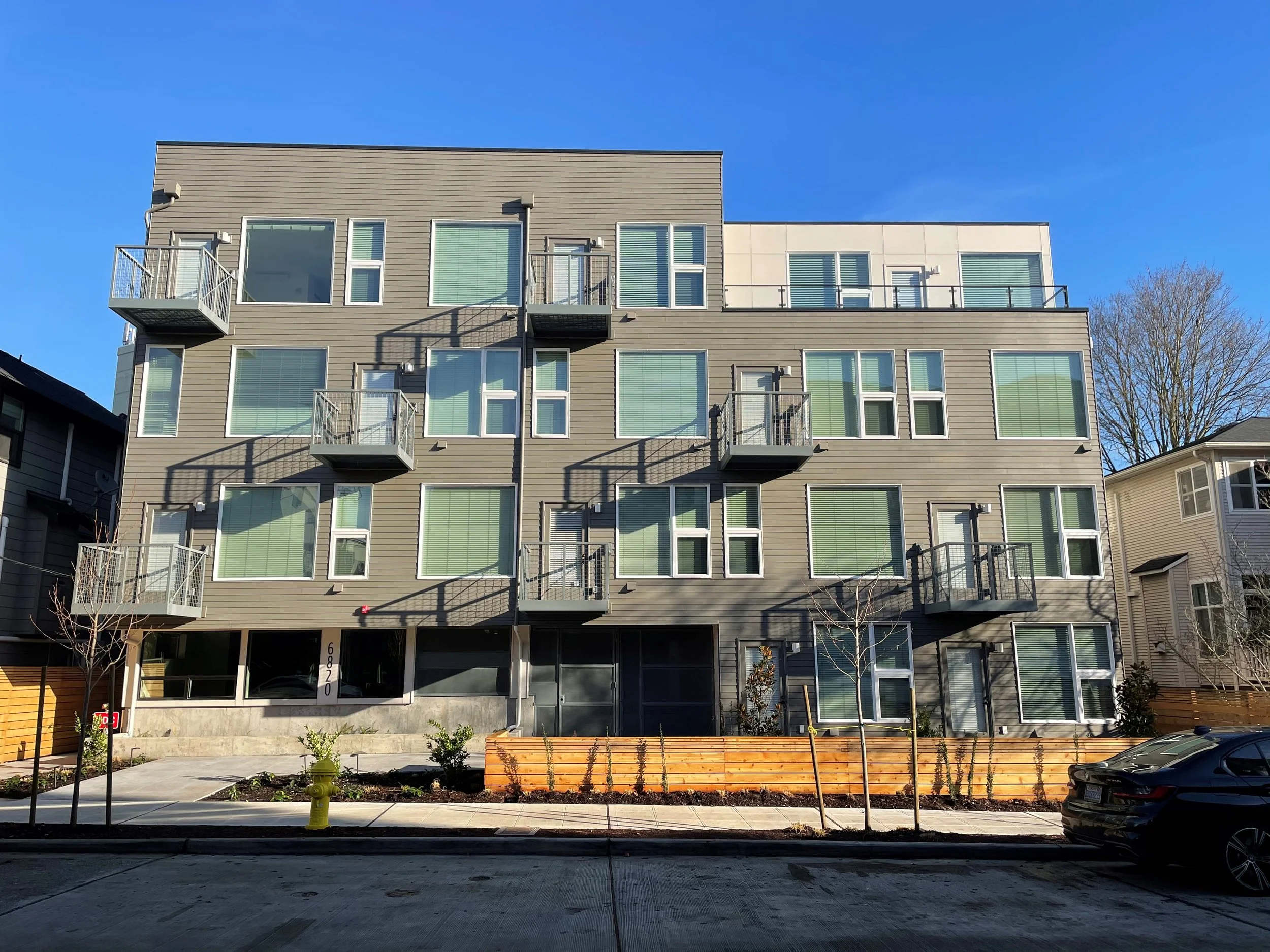 6820 Oswego Place NE (Canopy)