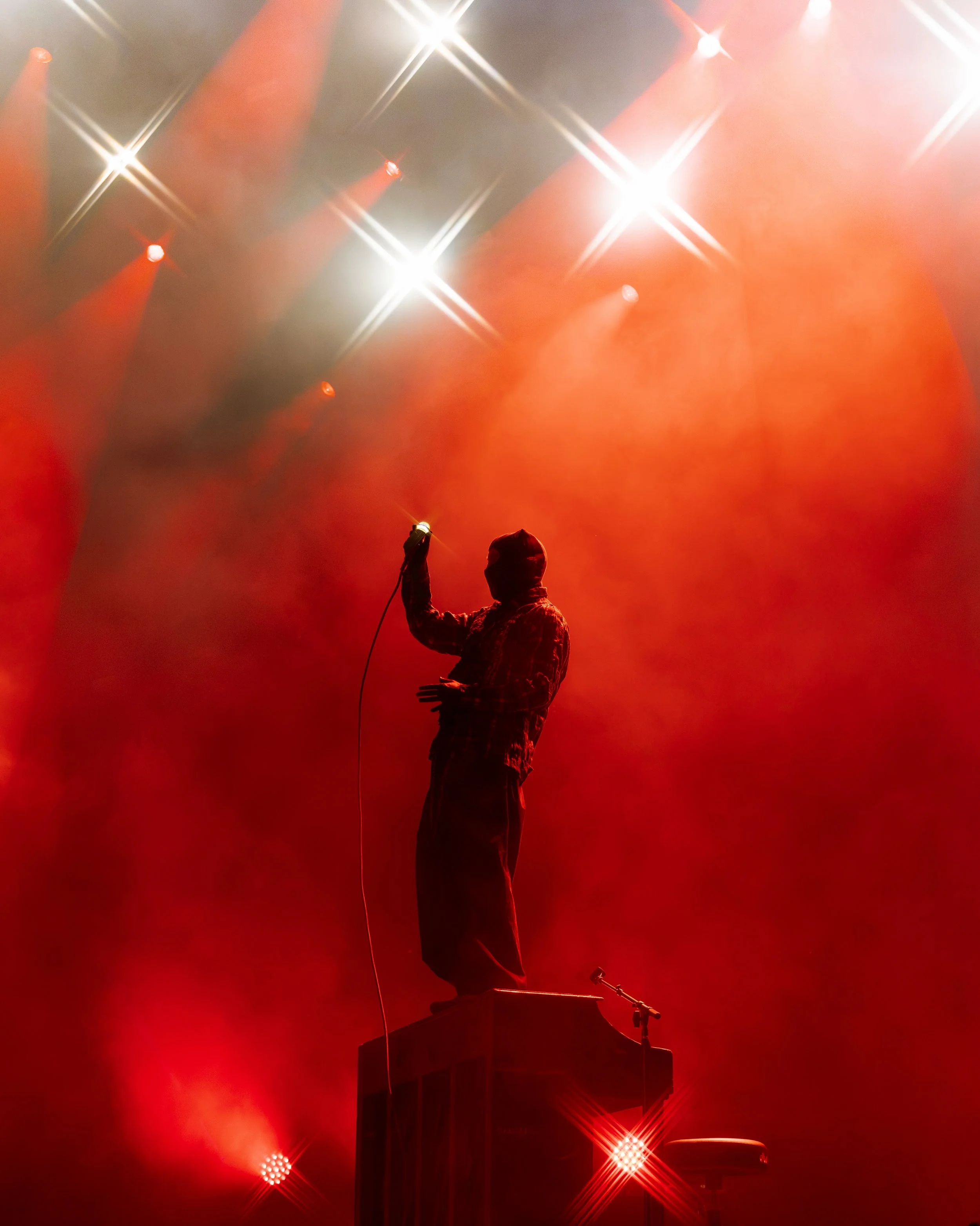 @twentyonepilots @aclfestival 
&bull;
More photos I got to take at ACL! 🖤🖤🖤
#tylerjoseph #joshdun #twenty&oslash;nepil&oslash;ts #t&oslash;p #aclfest