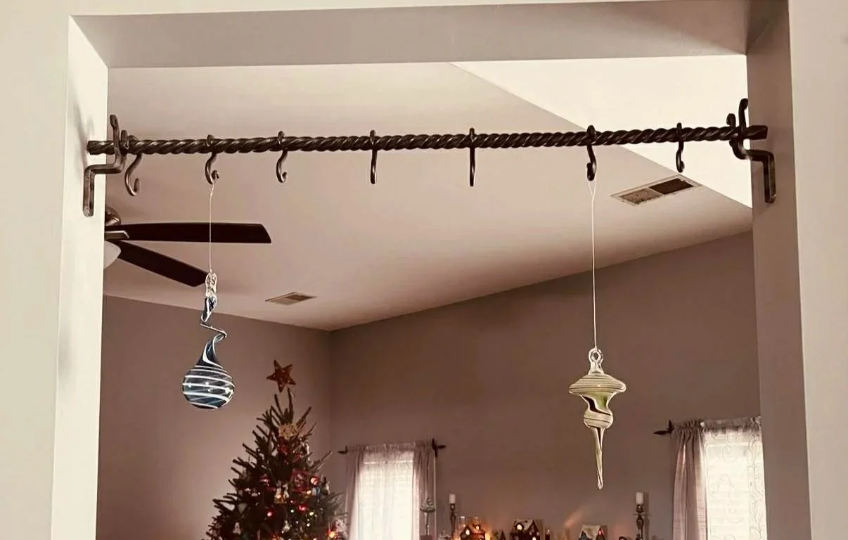 Chisel and twisted ornamental bar