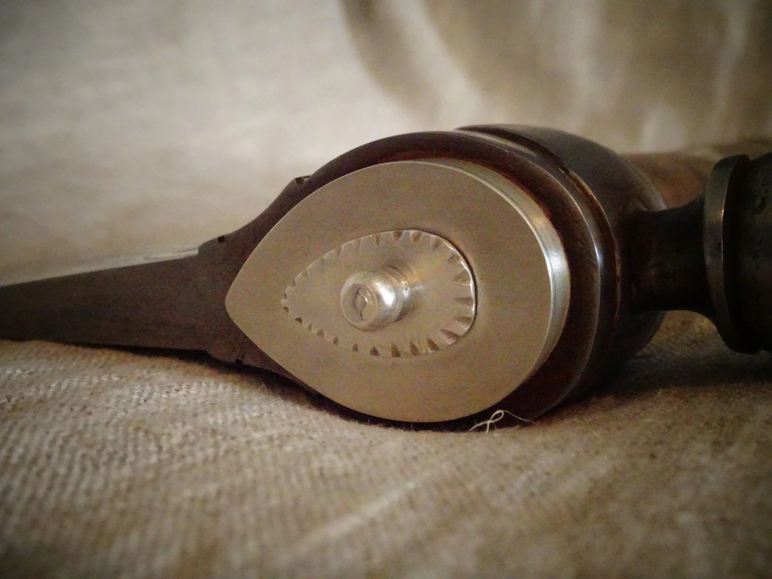 Pipe tomahawk with silver inlay