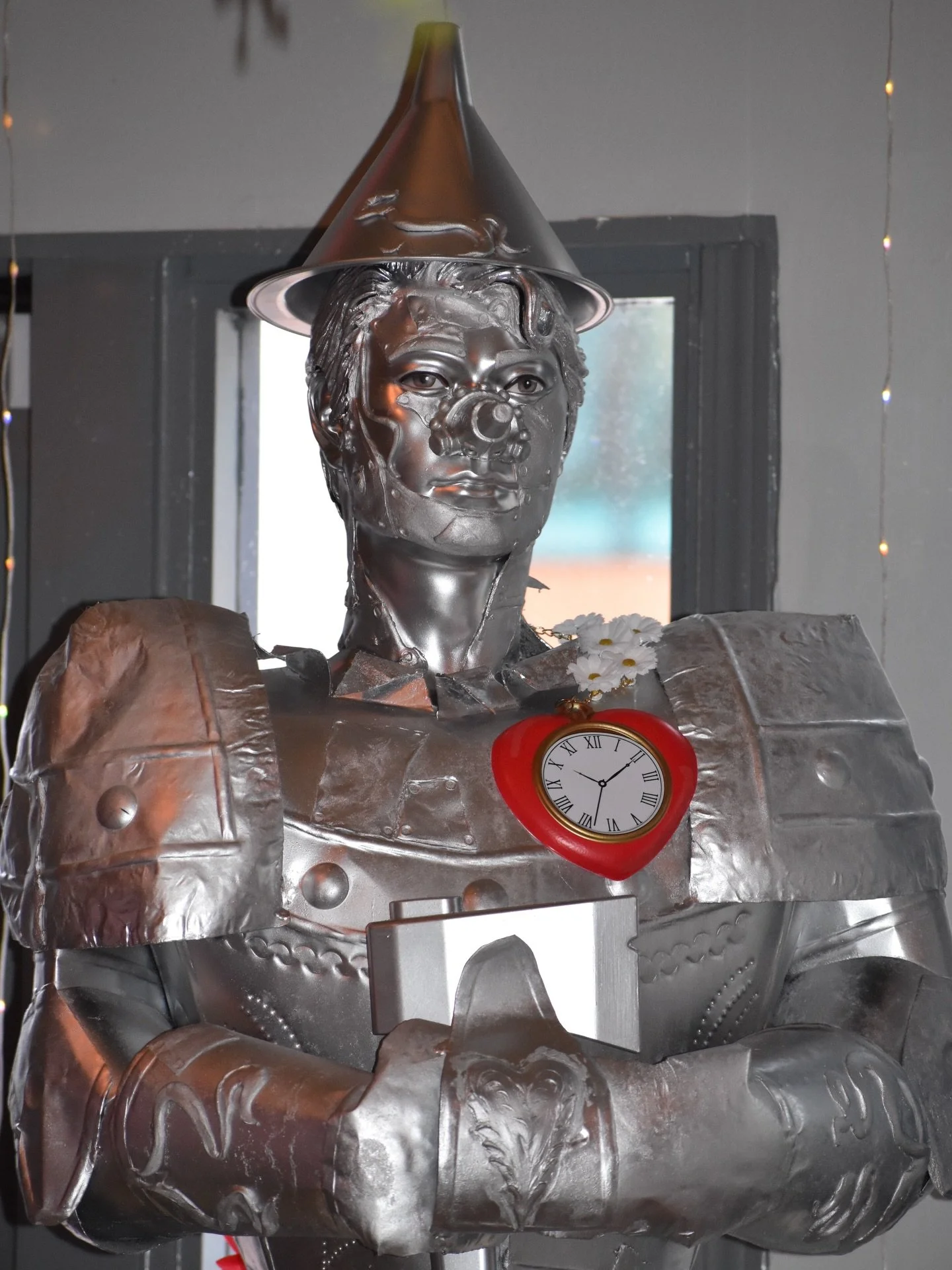 Follow the yellow brick road to Munchkin Country to visit the Scarecrow, Tin man, and Cowardly Lion! 

📍Hamp &amp; Harry&rsquo;s
  Marietta, GA