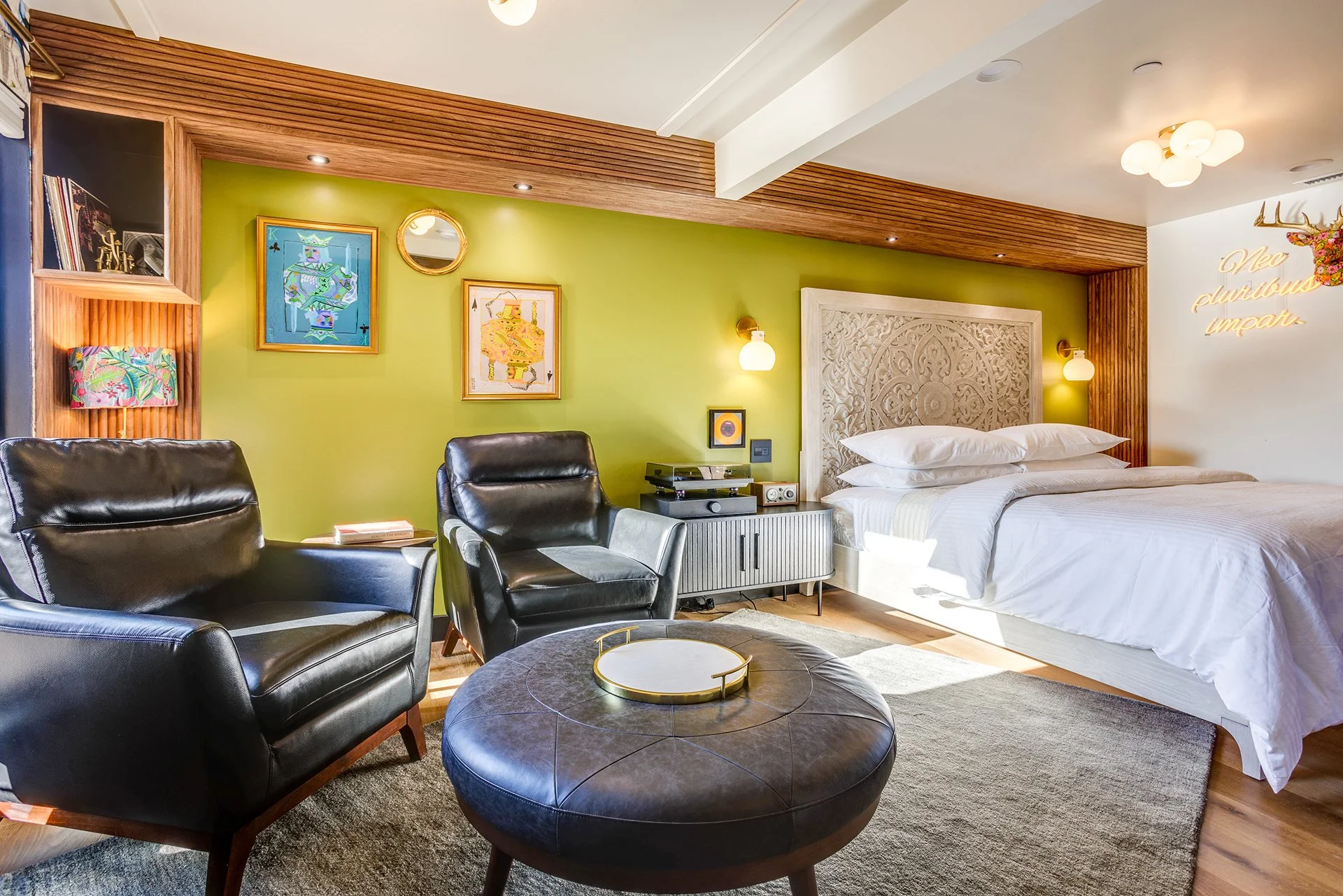 The Sun King Room 3.jpg