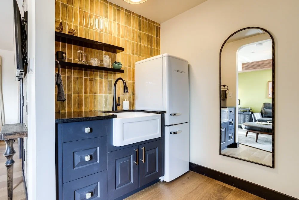 The Sun King kitchenette resized.jpg