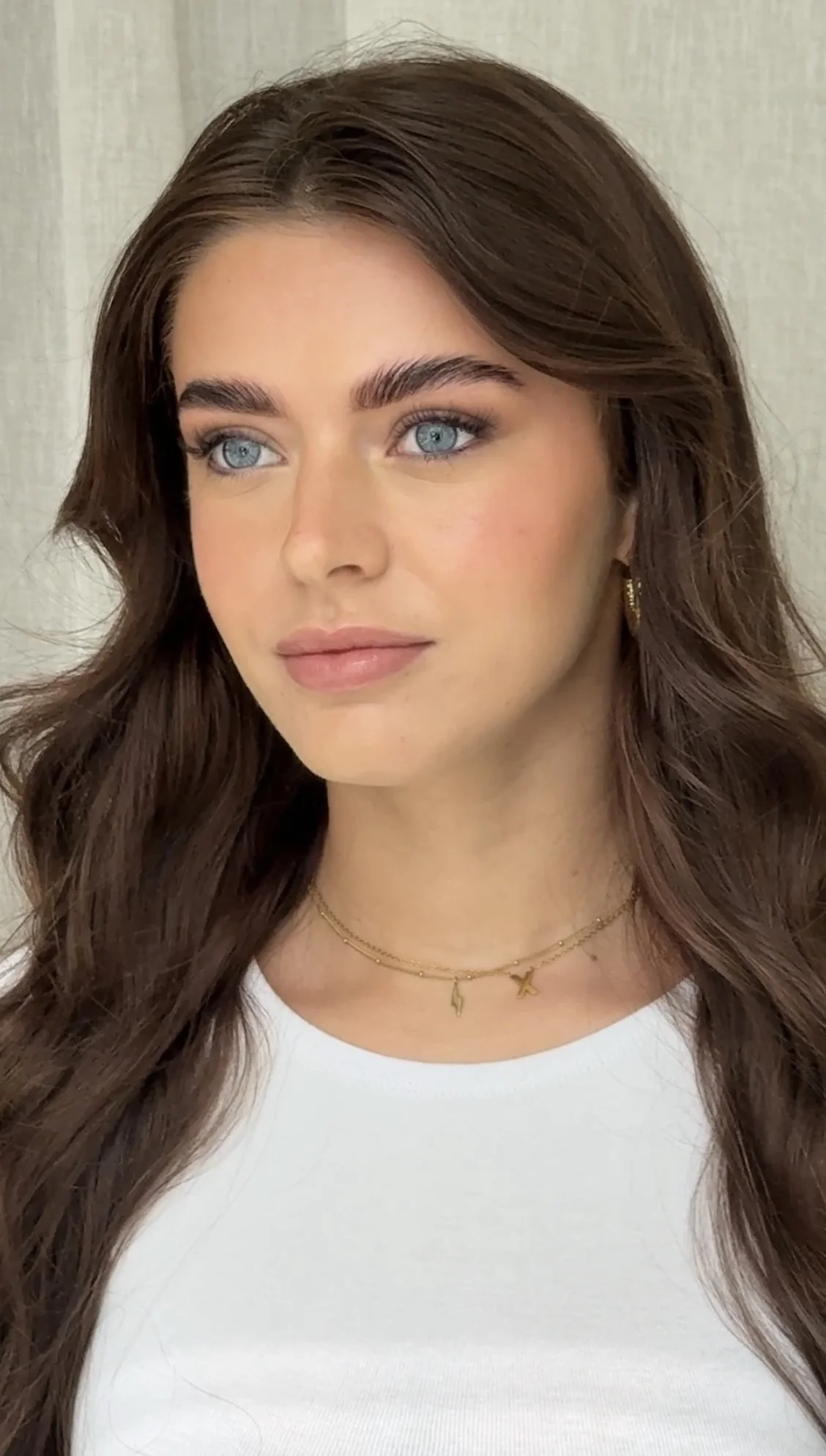 Refined soft glam bridal makeup