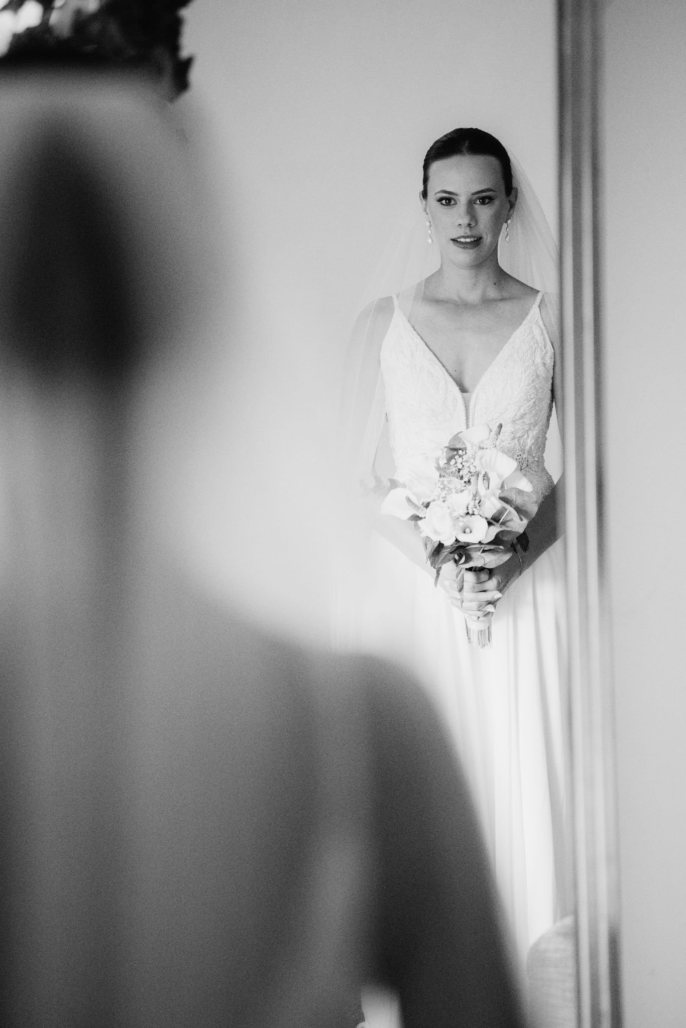 Natuurlijke bruidsmake-up met verfijnde details