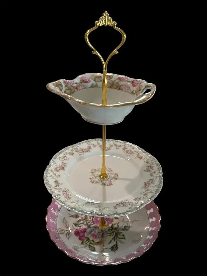 The Gilded & Scalloped Butterfly - 870