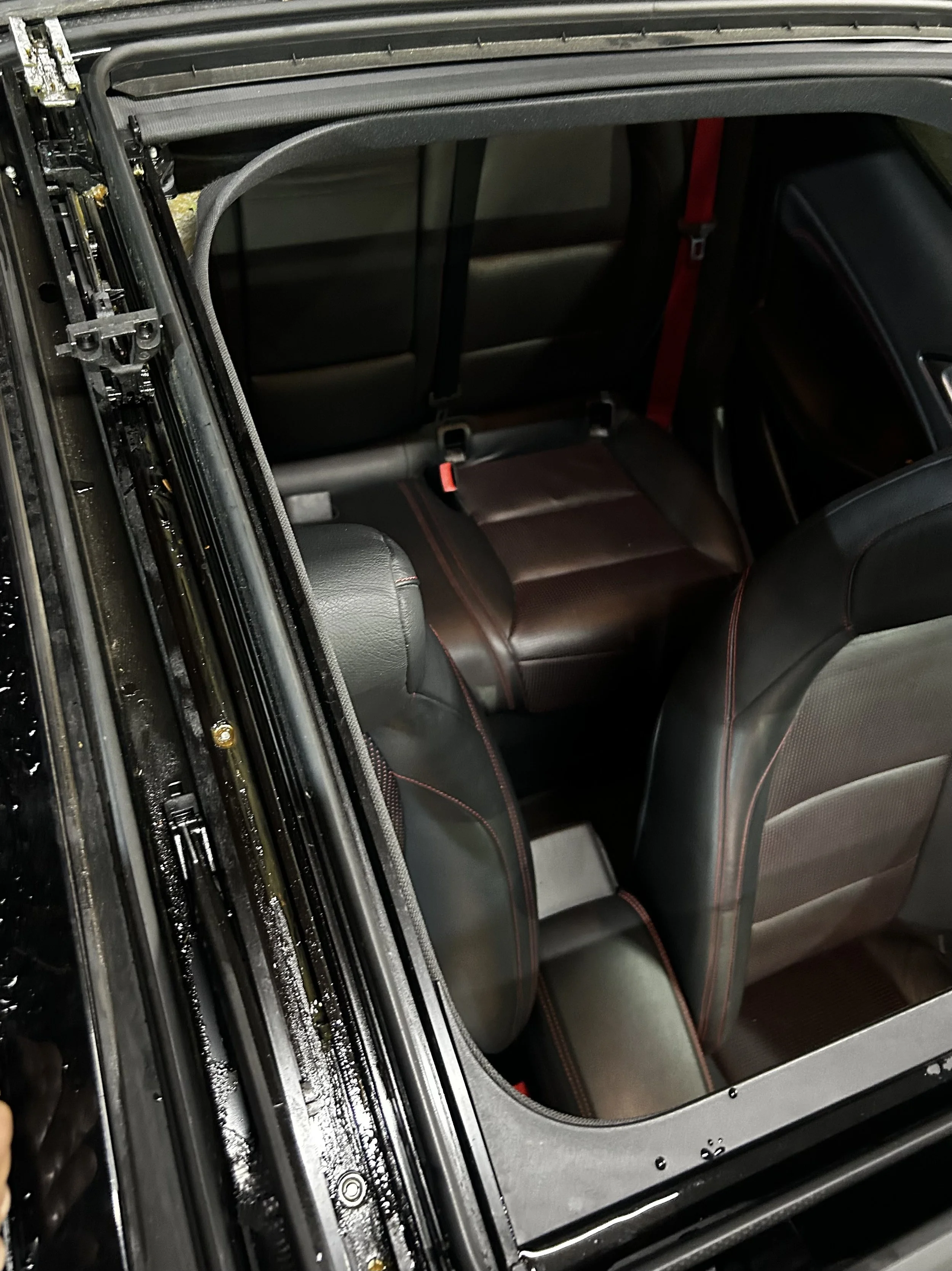 Mercedes GLA Panoramic Roof Fault – Guide Rail Failure