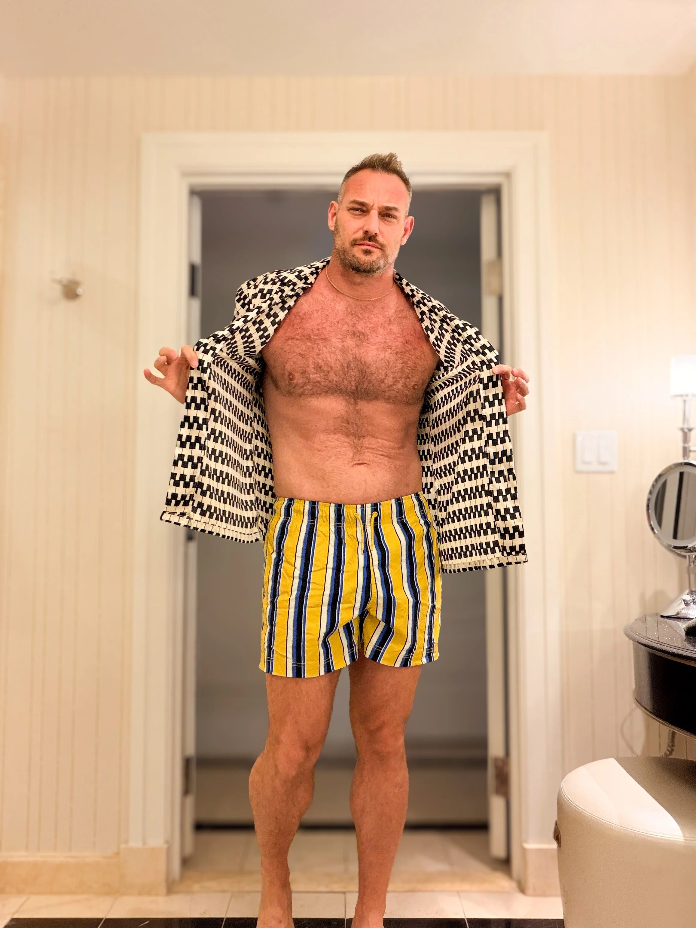Resort State of Mind: Dressing Like You Have Nowhere to Be (Because You Don’t)